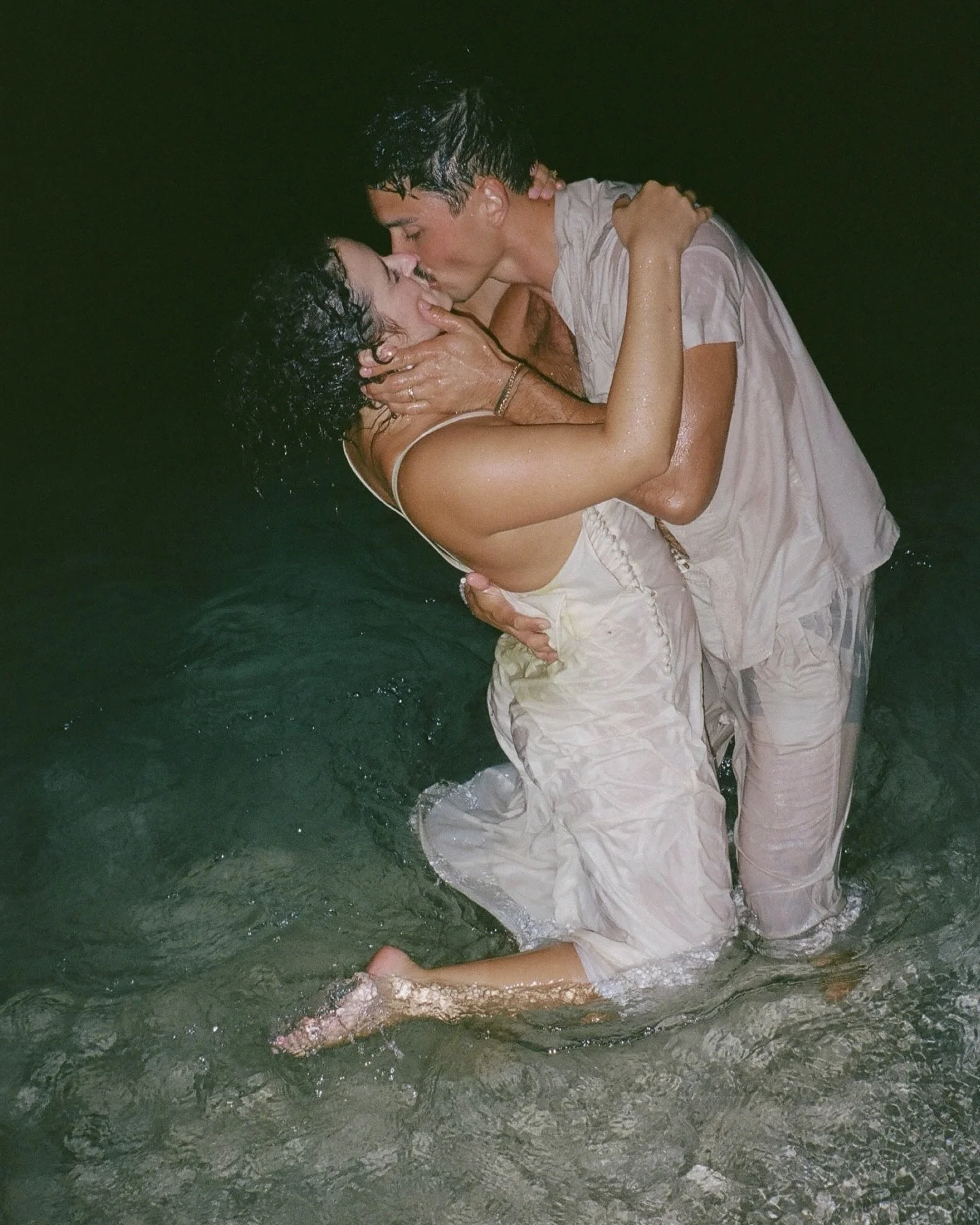 More of this energy in 2026!!!! You could feel the peace and joy exuding from A&amp;M on their special day last June &amp; it lives with me forever. Forever touched by you &amp; your love stories💌 

Film developed by @richardphotolab 

#intimatewedd