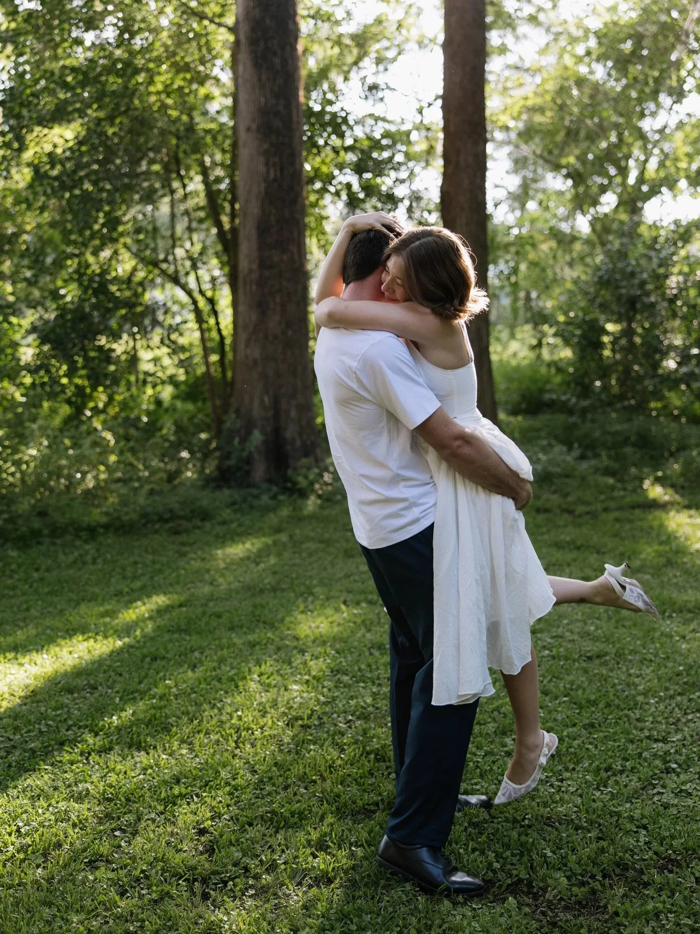 Your love story&mdash;documented like a book you once read and quietly dreamed would be yours, preserved forever &hearts;️

So excited for G&amp;A&rsquo;s late spring wedding &amp; to be back in Wilmington photographing their special day!!! 

#ncwedd