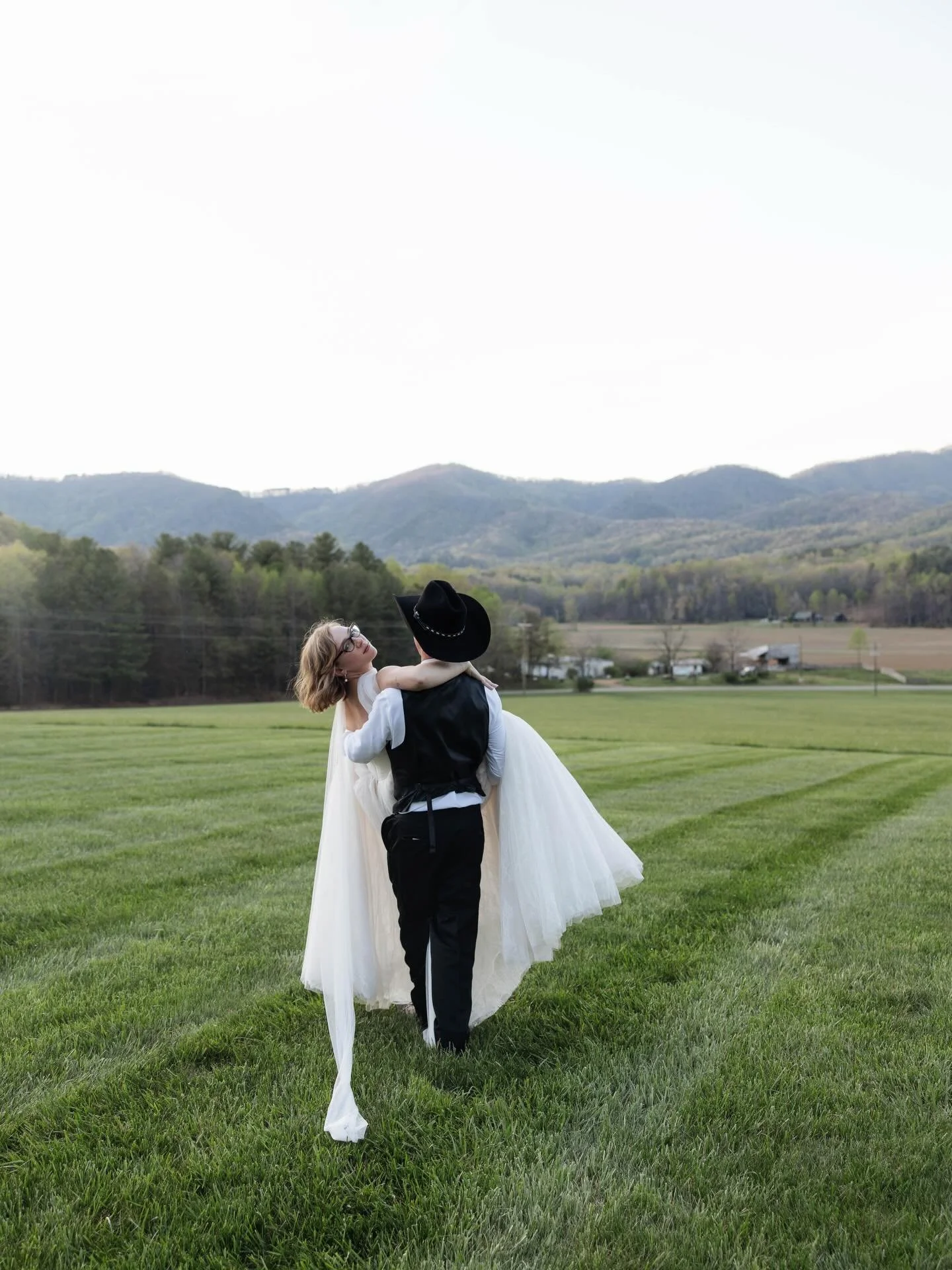 The 2026 wedding season is off to the most unreal &amp; ethereal start. This last weekend my team &amp; I documented C&amp;A&rsquo;s love in the mountains &amp; truly was in awe of their authentic love &amp; the beauty surrounding us. 

So excited to