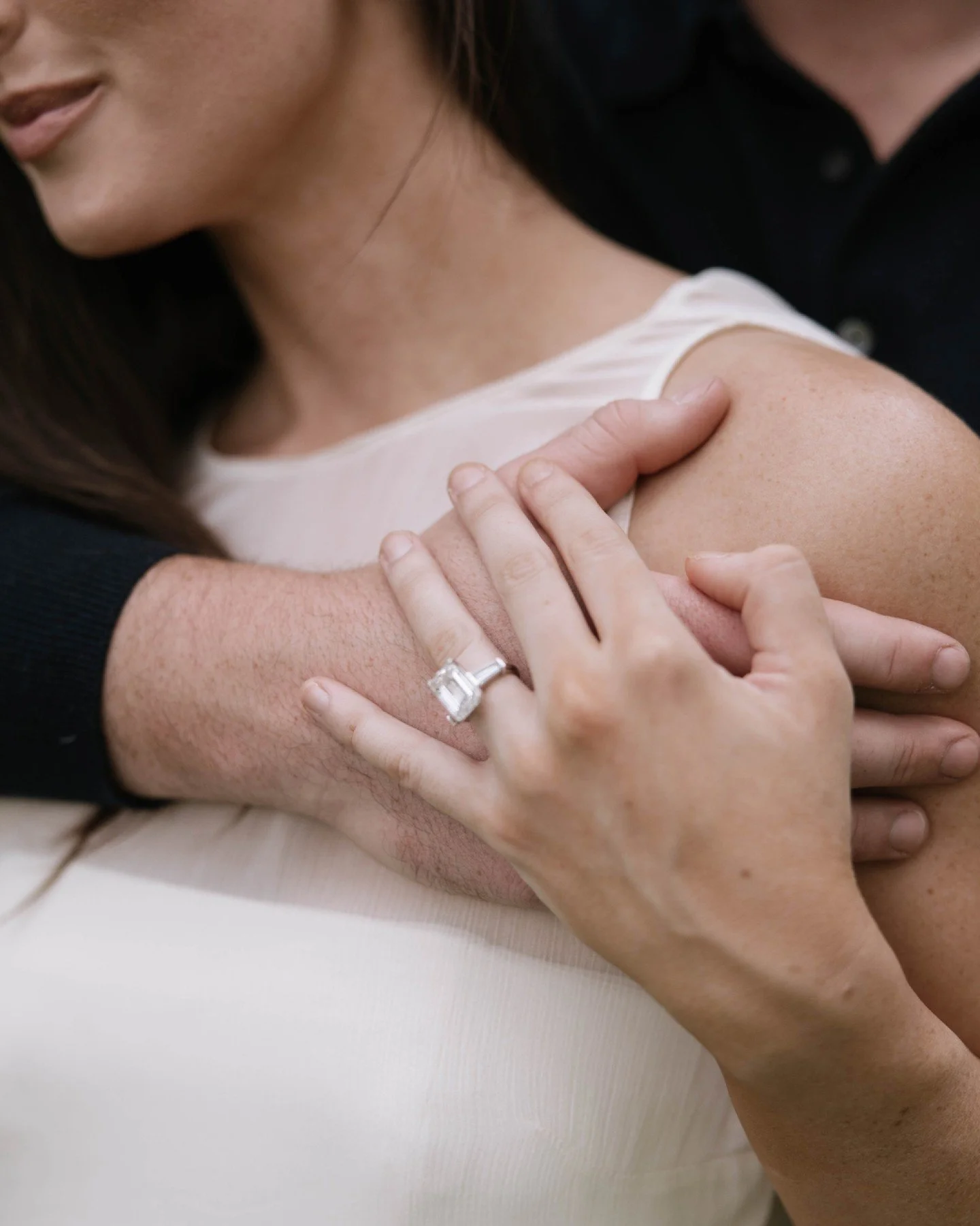 An engagement shoot of my dreams🕊️✨

#ncengagementphotographer #raleighengagementphotographer #charlestonengagementphotographer #savannahengagementphotographer #couplesphotography
