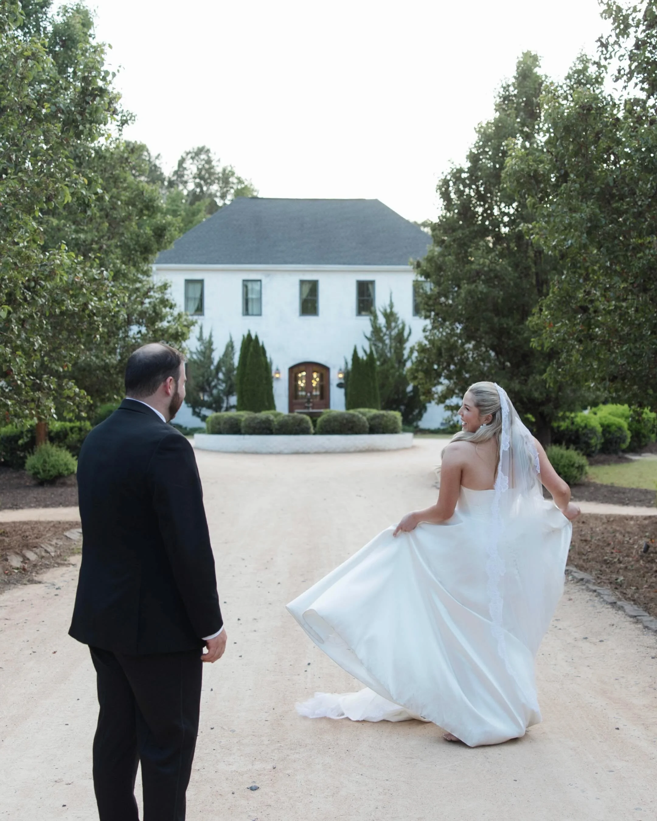 A dream day with C&amp;V 💌

There are so many incredible and fun moments from this day, but here are a few of my favorites🕊️

Vendors: 
Lead Photographer @sierralorrainephotography 
Second Photographer @antandanniephotography
Content Creation @sier
