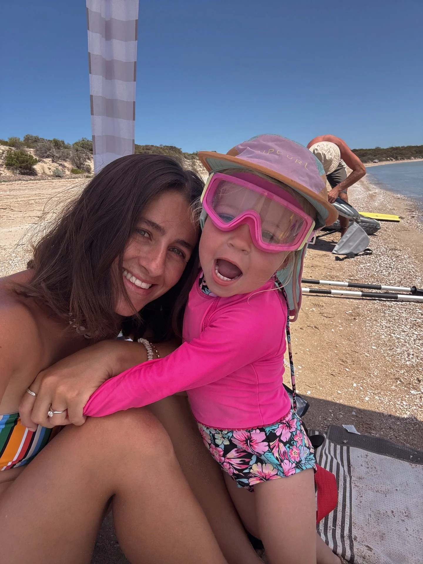 Peak Christmas to NY long summer beach day behaviour 🐚