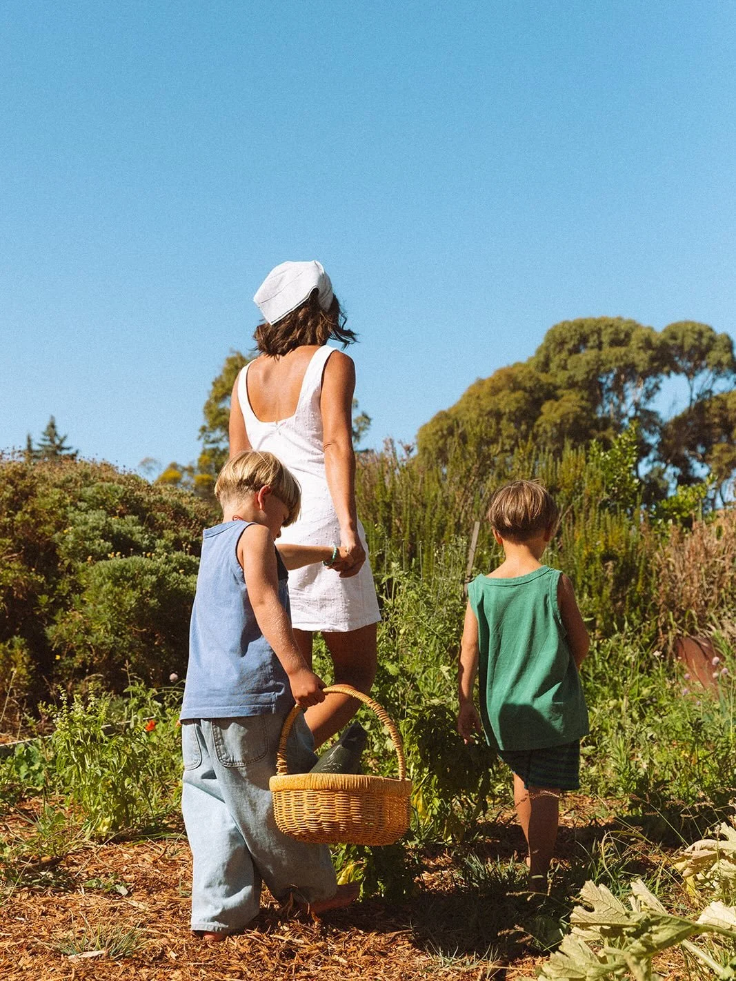 the strangest part about moving is knowing our kids probably won&rsquo;t even remember living here 🥲 (if you have a memory before age 5, please tell me!) so grateful to @madelaineedmondsphotography these keepsakes to hold the memories and the storie