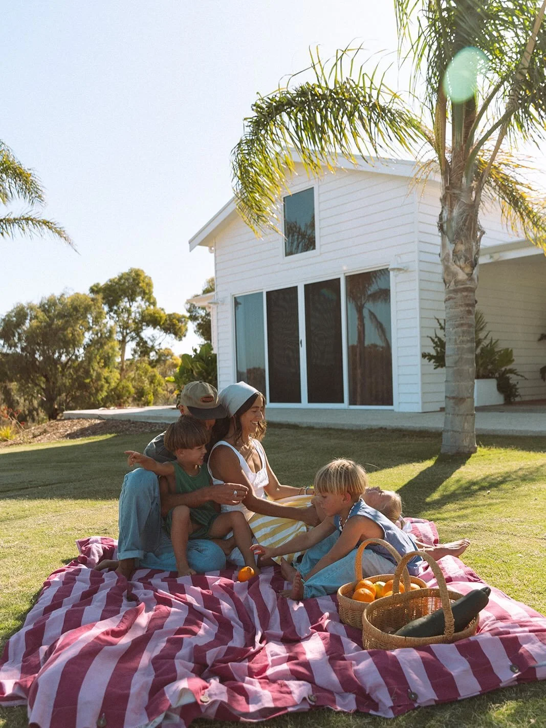 andd we&rsquo;re out 🥹👋🏼 exhausted, relived, sad, excited. the goodbye&rsquo;s were the hardest reality of leaving my home town and the long line of logistics before closing the doors and driving out the driveway was ~ a lot ~ but, we did it 🙏🏼 