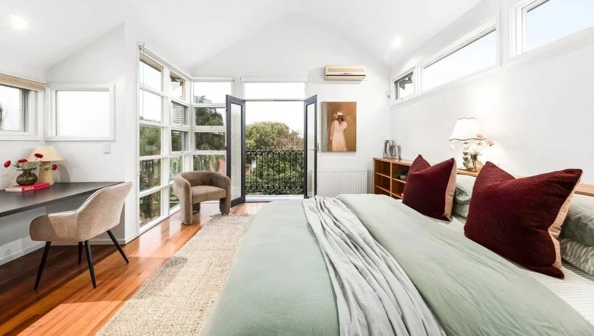 CLARITY ONE PROPERTY STYLING 
Styling: Studio Brasier