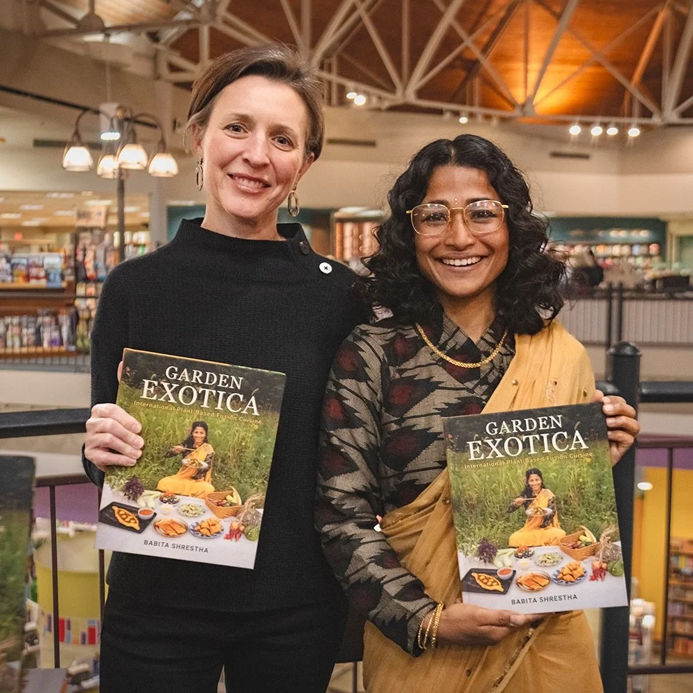 Happy Friday! Seven years ago, Lucy @lucyvanmeterky invited me to cook at one of her biggest achievements in life. It was a wonderful day. When I look at this picture, I feel so proud standing next to the finest leader of our community, who supports 