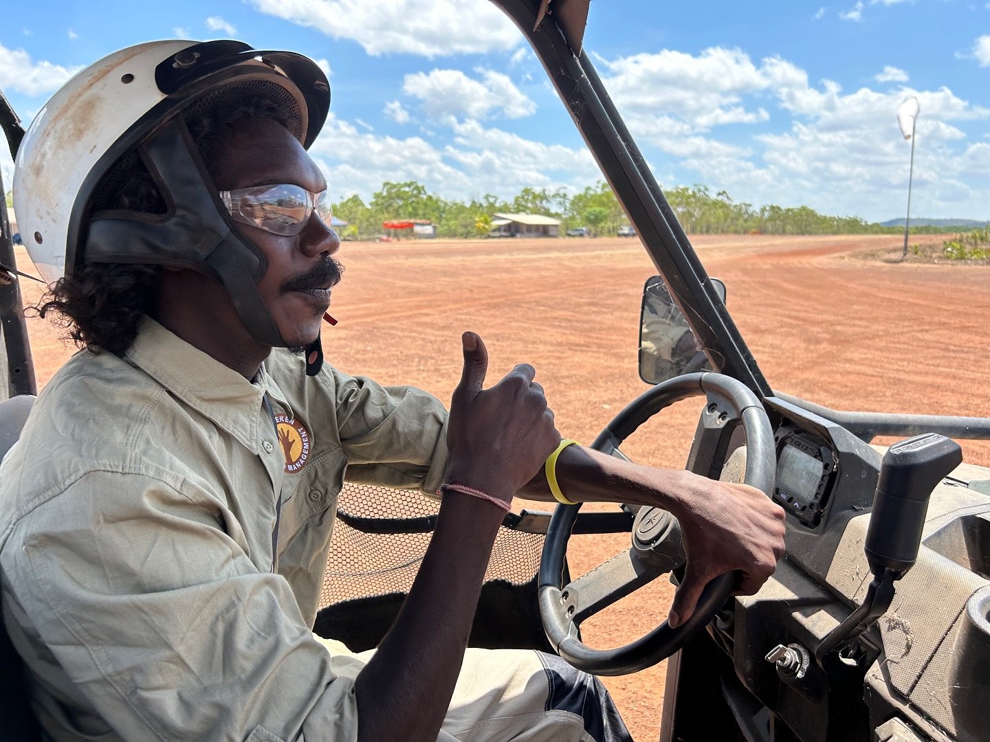 Awesome first day out here at Mamardawerre with 15 men and women completing their side by side prac with more practice planned for tomorrow 💪🏿

#warddeken 

#arnhemland #northernterritoryaustralia #training #remotejobs #bushlife #rangers #outbush