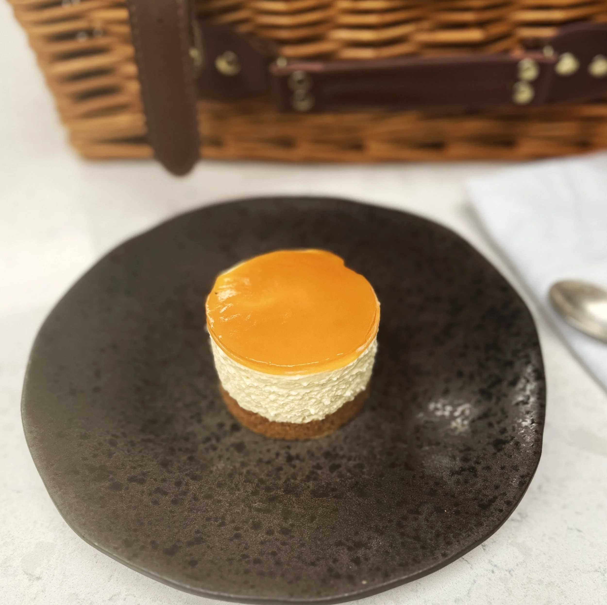 passionfruit cheesecake 1.jpg