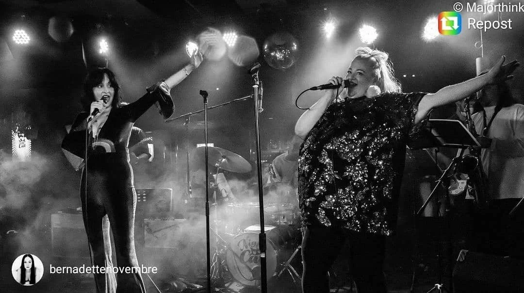 Just being a ridiculous babe with @bernadettenovembre. She's got gigs coming up so visit to explore. I'm working on gigs too 😂🙏👷