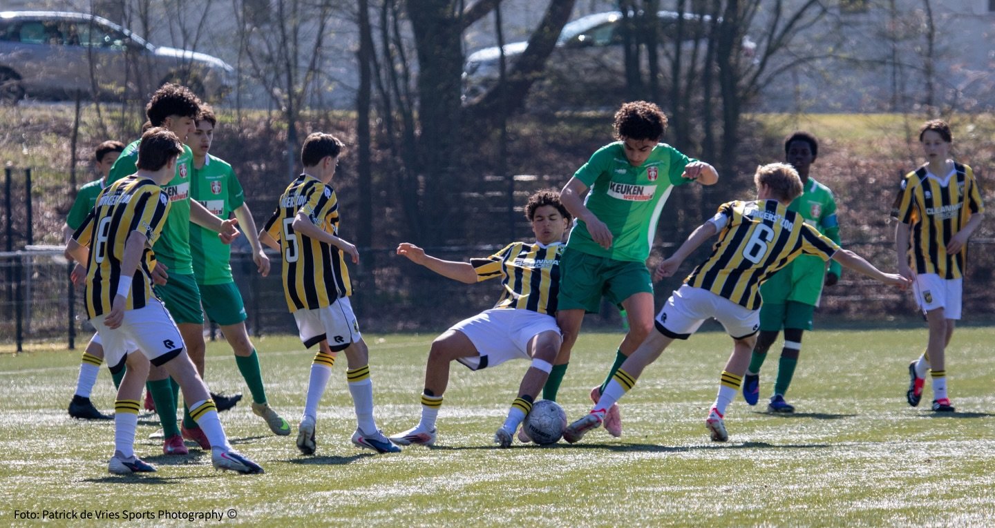 📅 21 maart 2026
⚽️ Vitesse O15 - FC Dordrecht O15
📍 Vitesse Papendal
📊 Uitslag: 0️⃣➖1️⃣

De foto&rsquo;s staan online op mijn website (link in de bio)

#fcdordrecht #fcdordrechtjeugdopleiding #fcdordrechtjeugd #vitesseo15 #vitesse