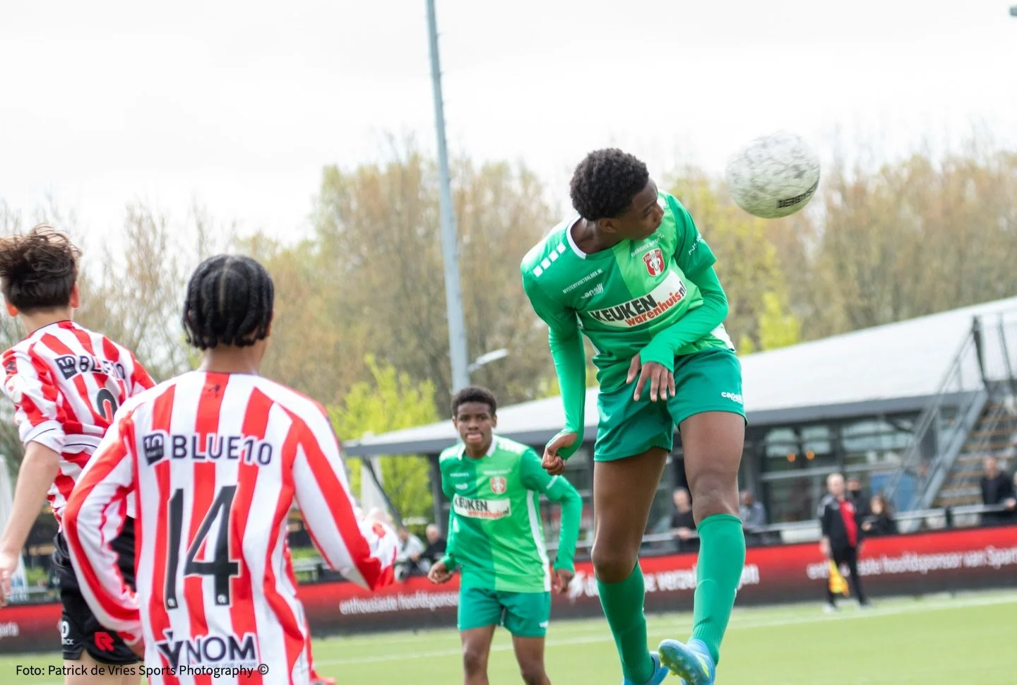 📅 18 april 2026
📍 Nieuw Terbregge
⚽️ Sparta O15 - FC Dordrecht O15
📊 Uitslag: 1️⃣➖2️⃣

Alle foto&rsquo;s staan online op mijn website (link in bio).

#fcdordrecht #fcdordrechtjeugd #fcdordrechto15 #spartao15 #sparta