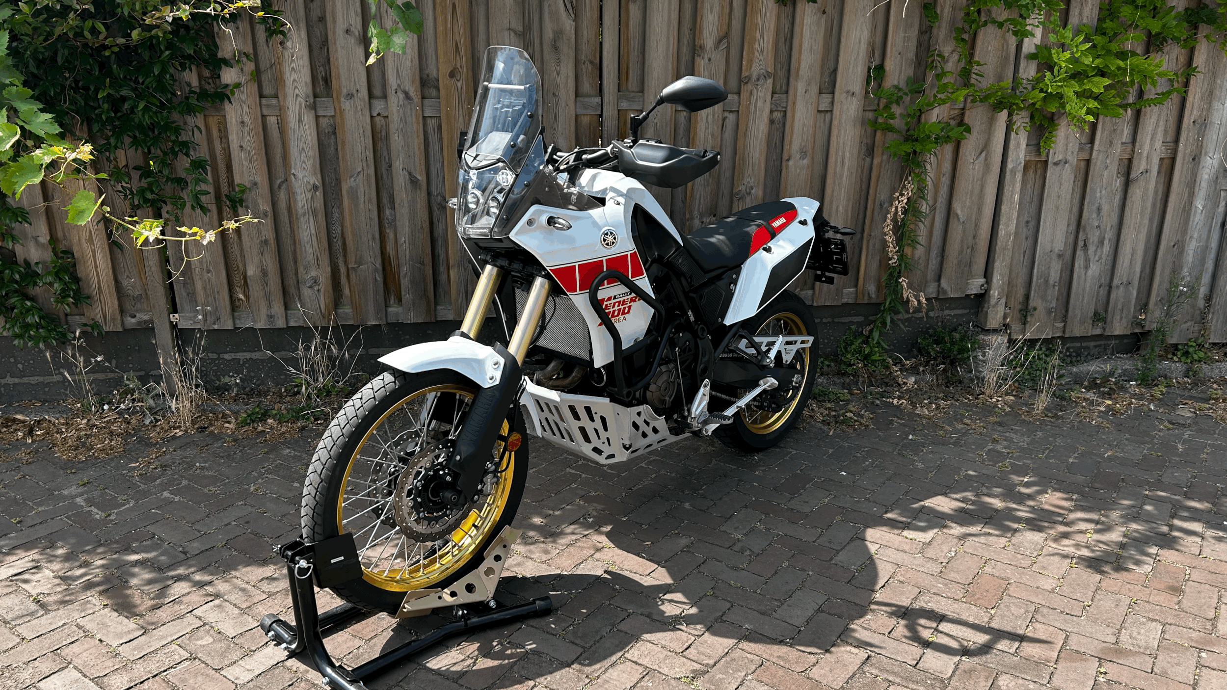 Yamaha Tenere 700 Rally 2022 Akrapovic
