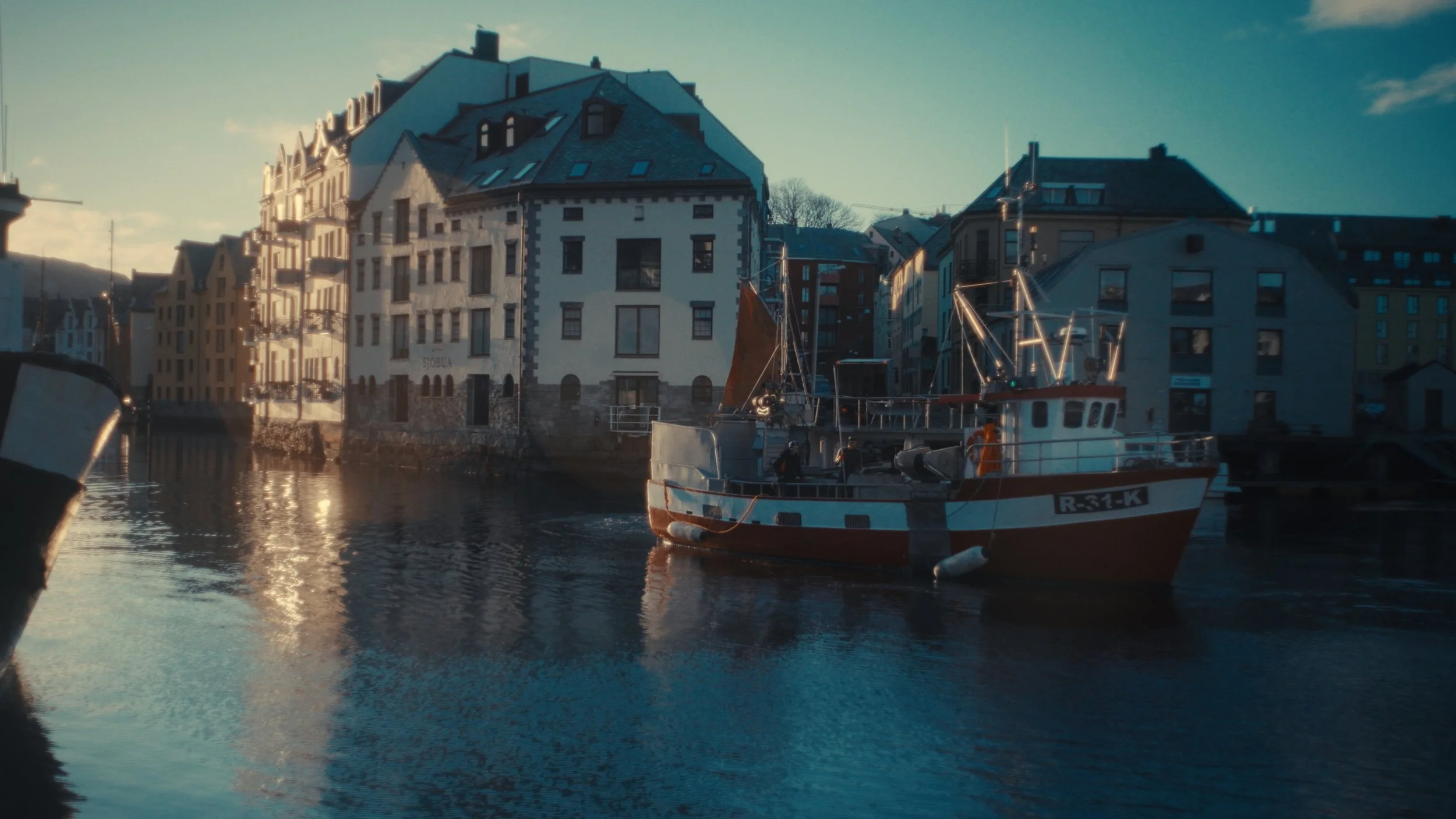 AAFKxVARD @Palmtreeprod Still 2025-12-17 112113_1.22.1_4.2.1.jpg