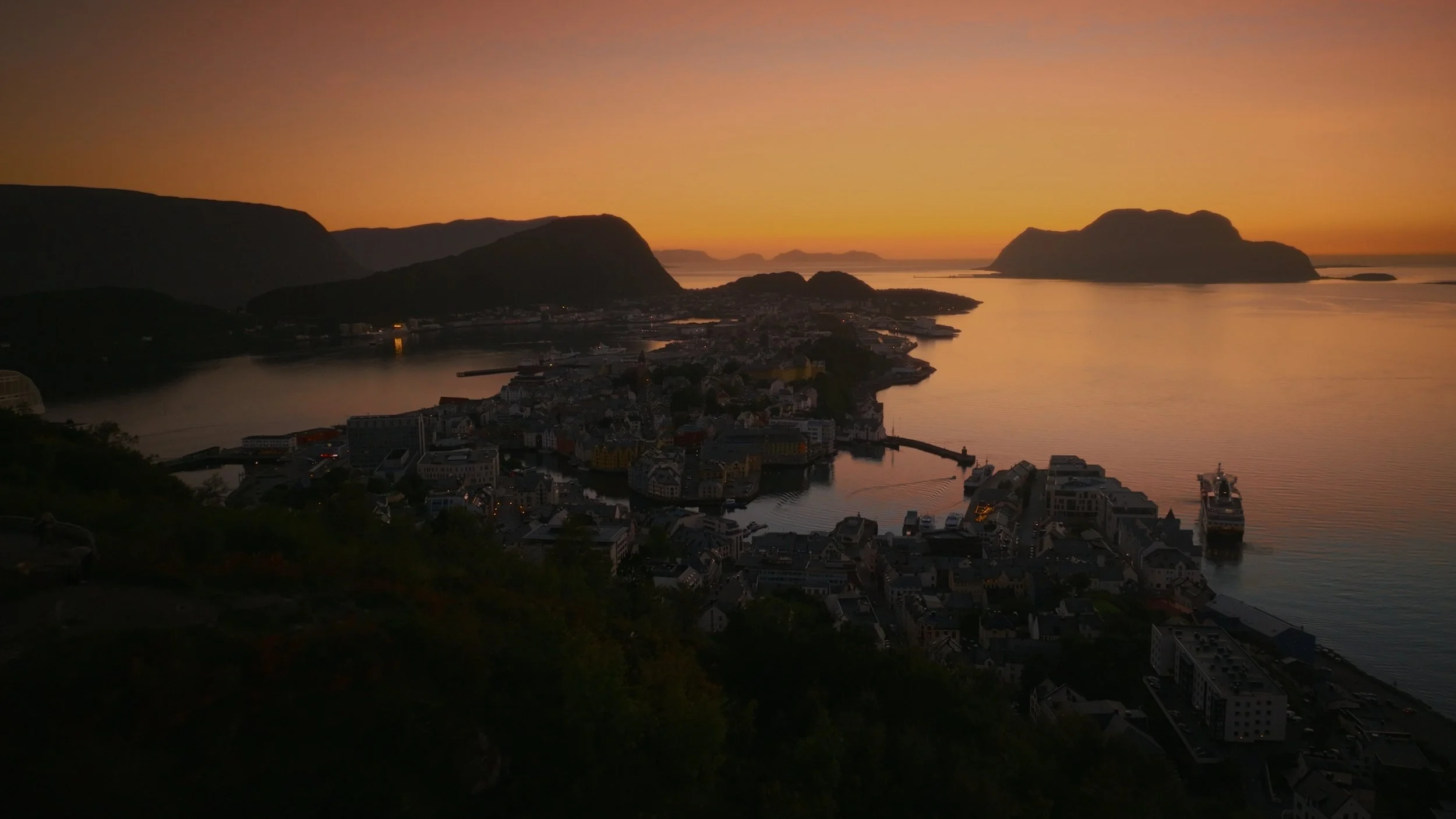 AAFKxVARD @Palmtreeprod Still 2025-12-17 112113_1.22.1_3.15.1.jpg