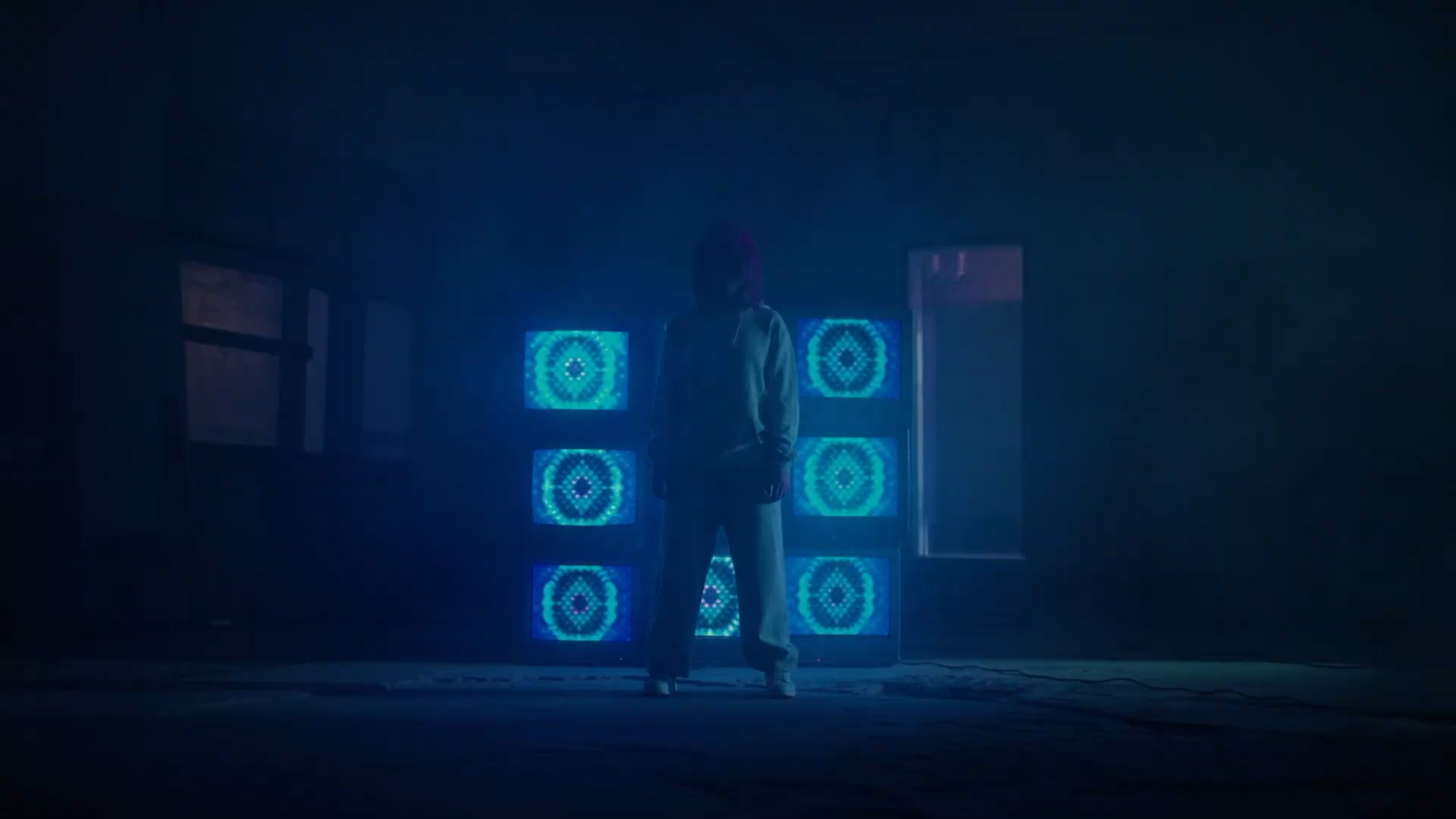 Sequence 02.00_00_33_09.Still006.png