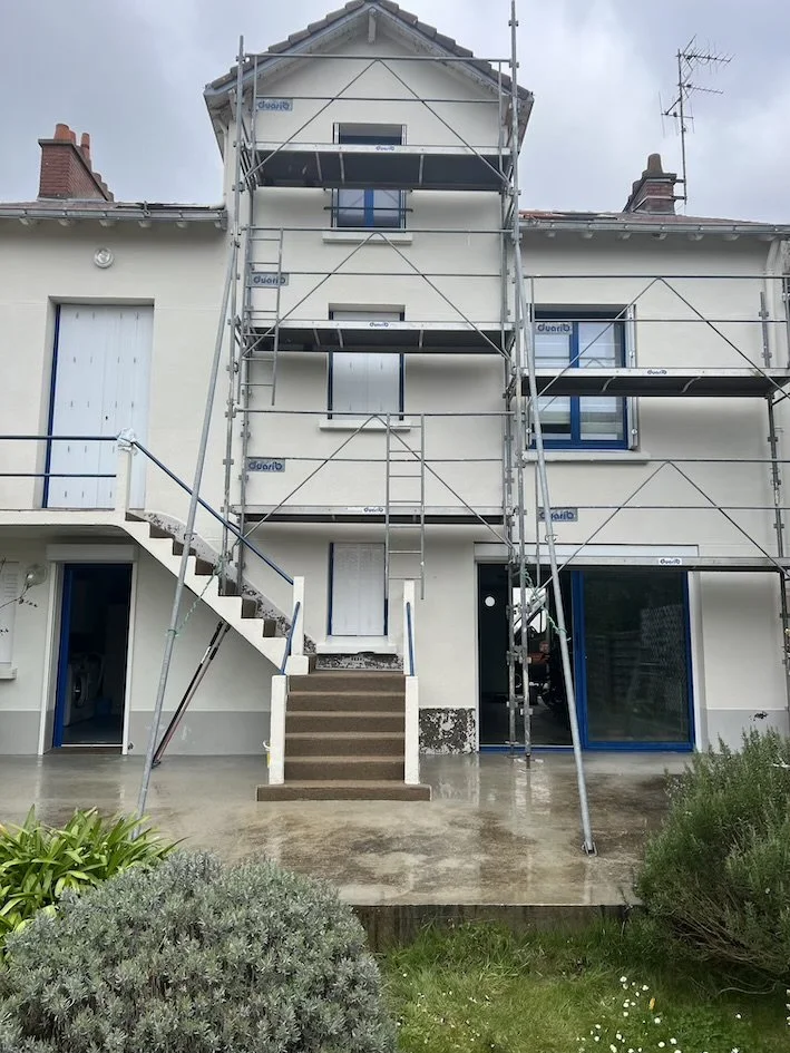 Nettoyage et ravalement de façade en Loire Atlantique : le guide