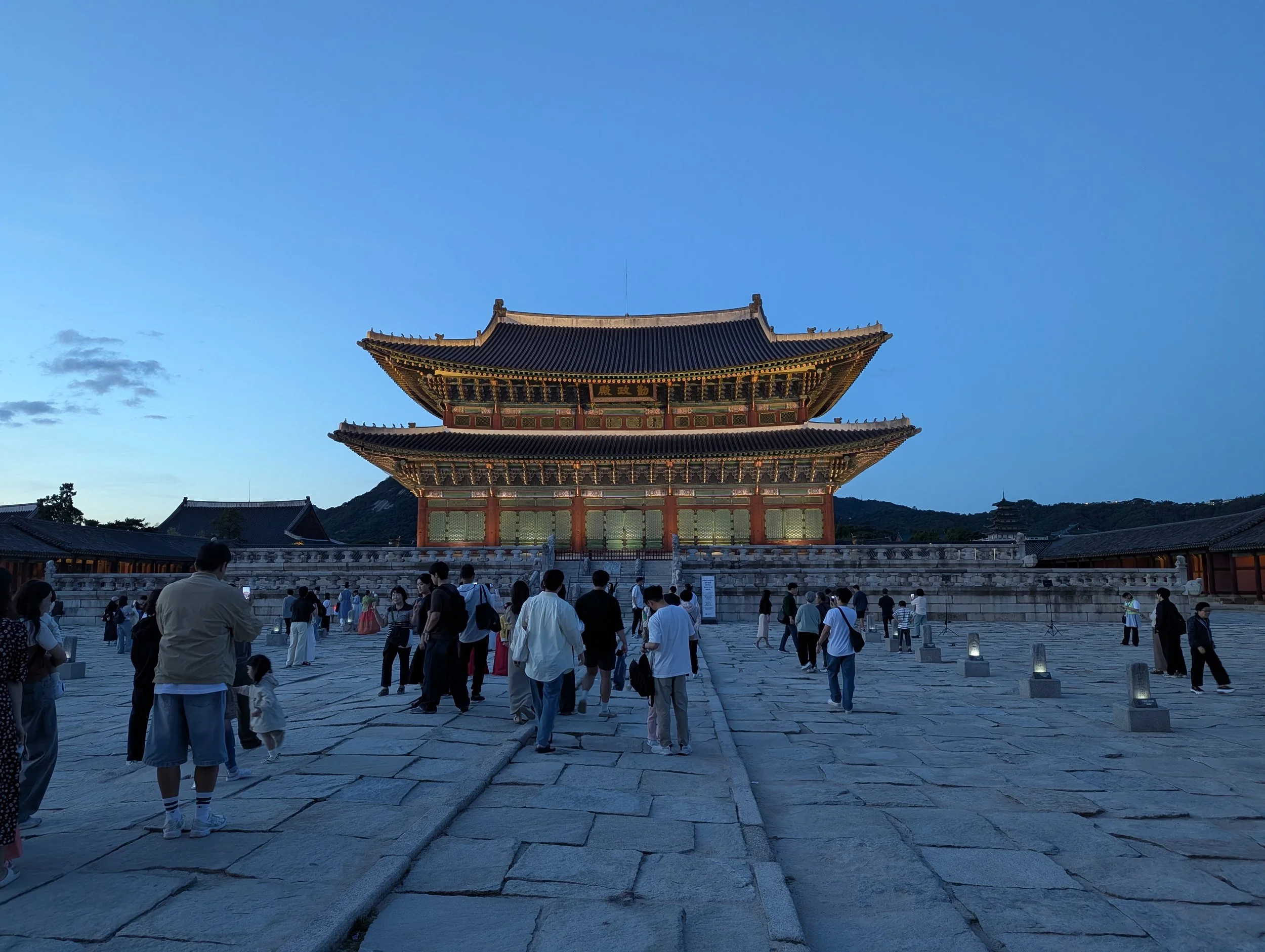 Gyeongbokgung At Night: A Foreigner’s Guide 09.2025 (경복궁 야간관람)  