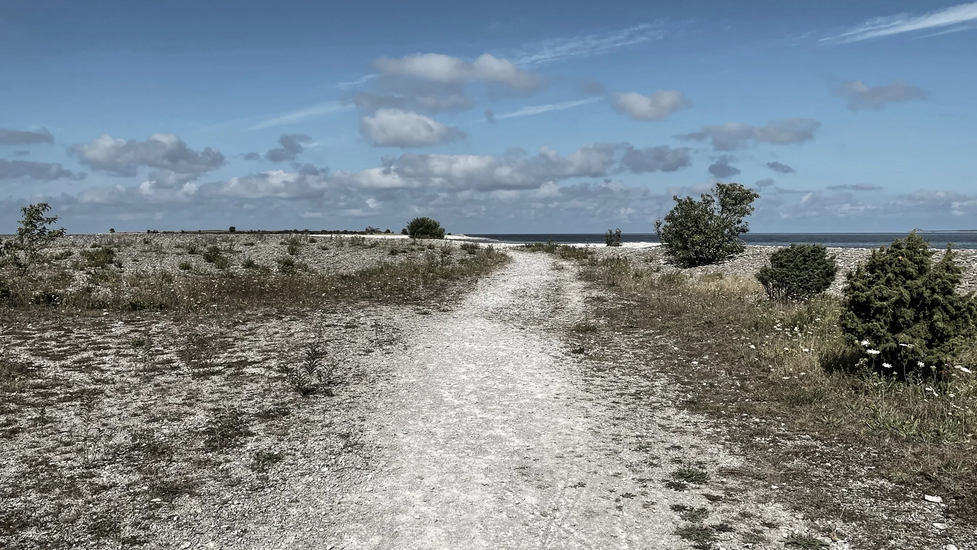 Gotland Film Location - rocky path towards the sea through an empty landscape