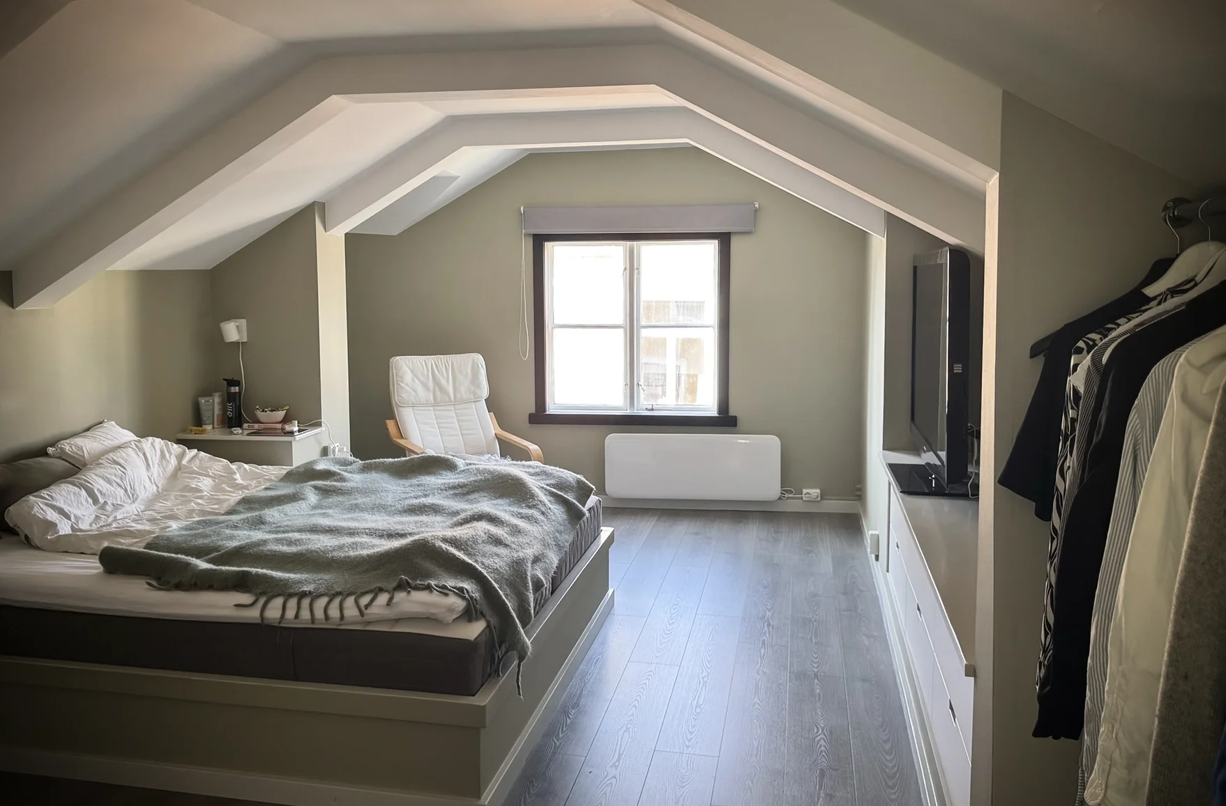 Gotland Film Location - modern attic bedroom