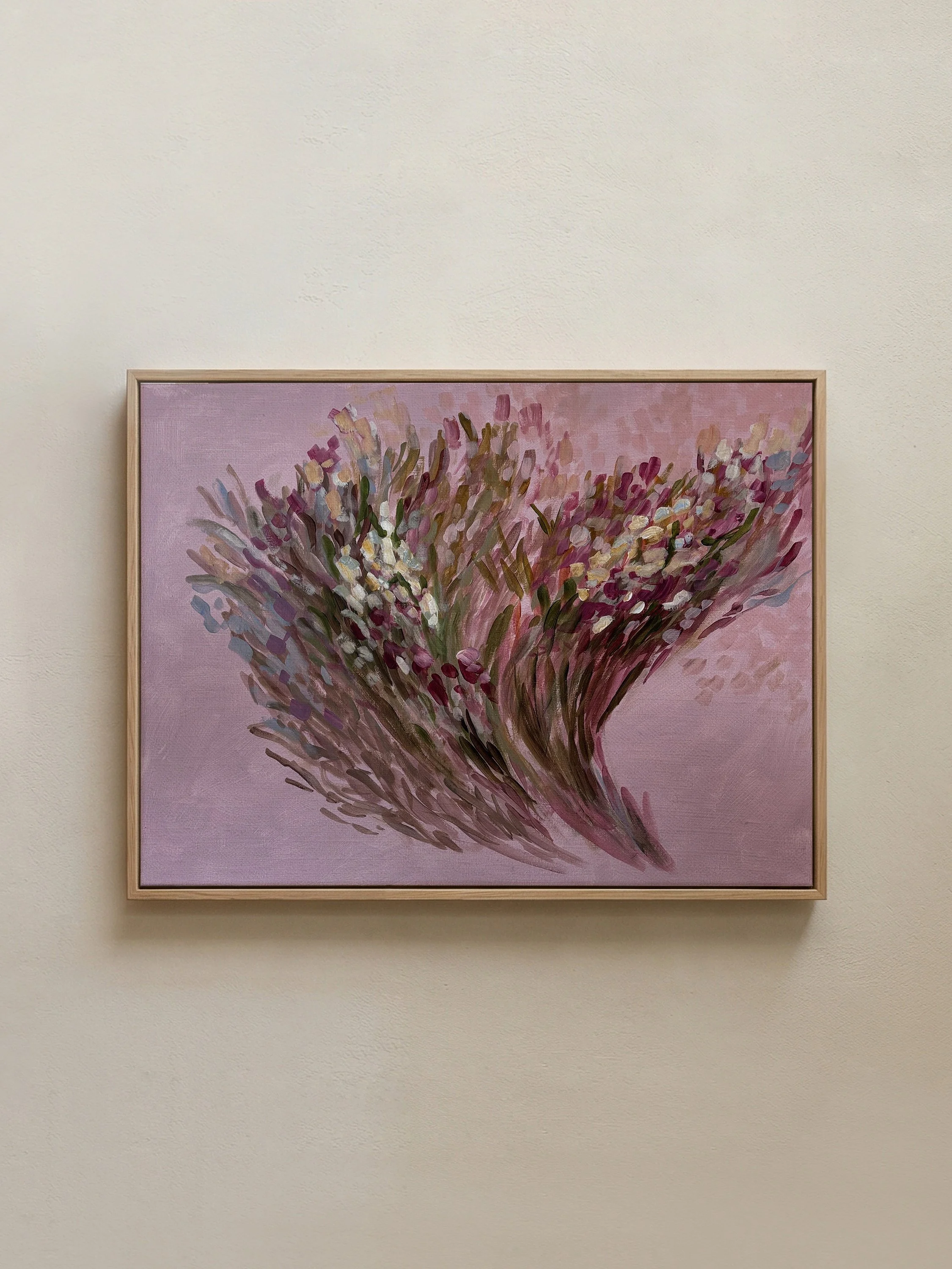 Betaalbare kunst Moderne kunst Interieur Wanddecoratie Unieke kunst Deventer kunstenaar Interieur tips Nieuwbouw Gezellige interieur VTWonen Bloemen moderne kunst roze schilderij floral painting modern