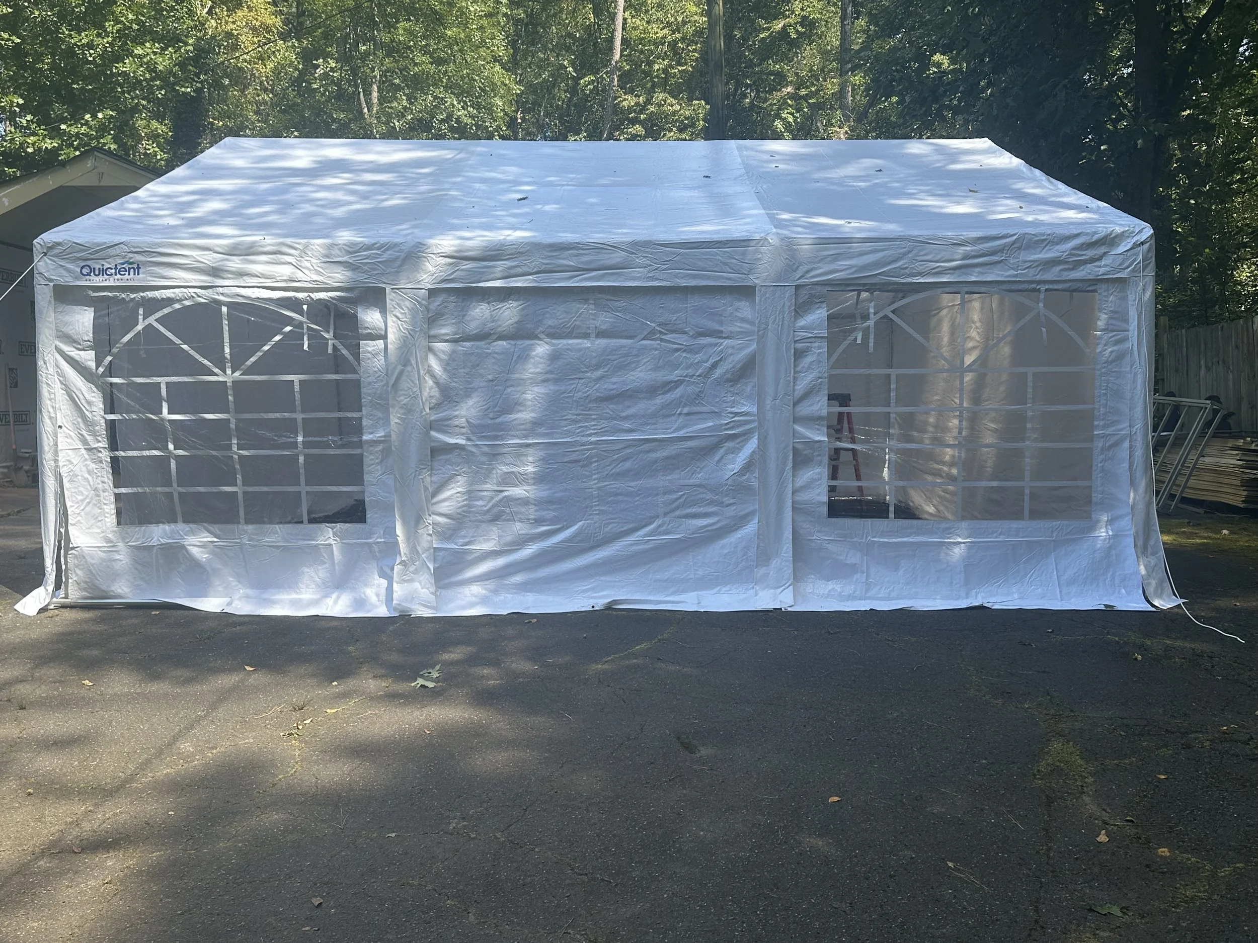 Deluxe Party Package — $399