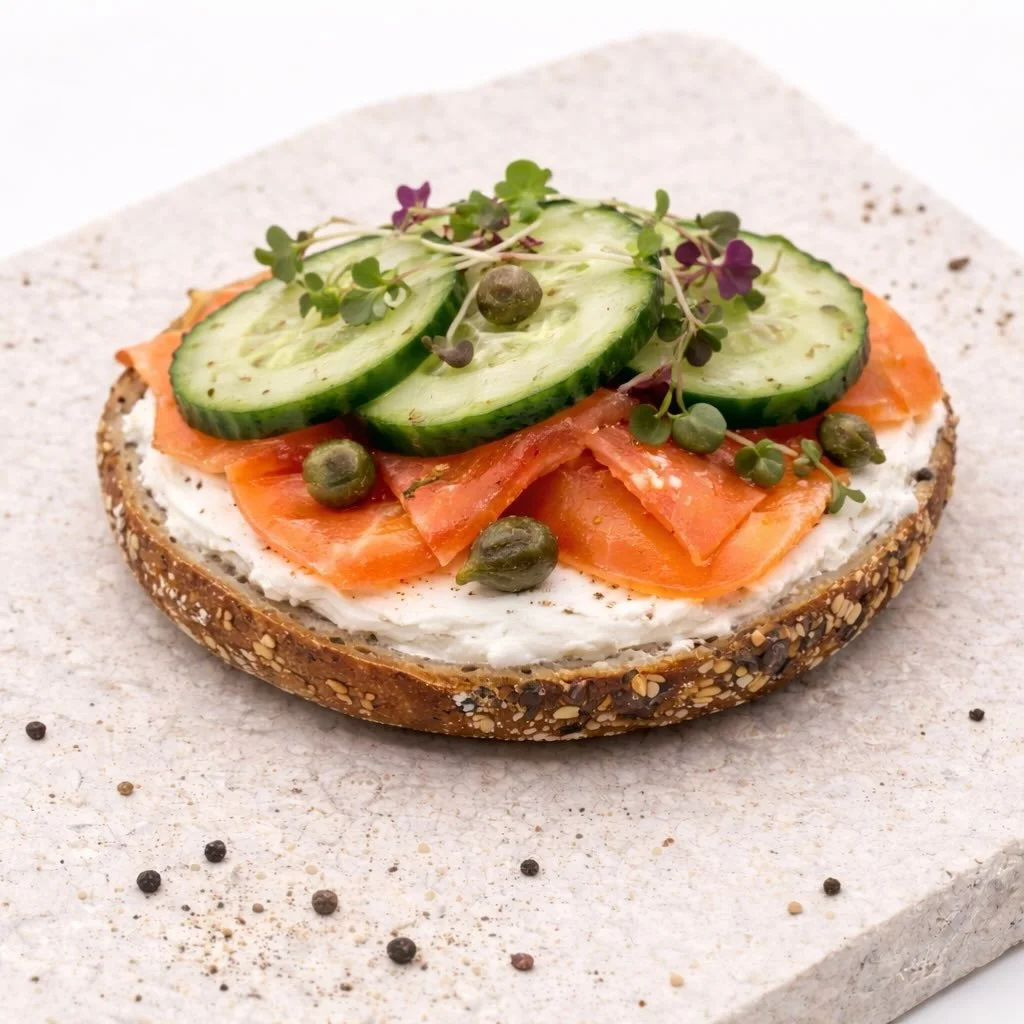 Schon unsere &bdquo;Classic Salmon&ldquo; probiert?