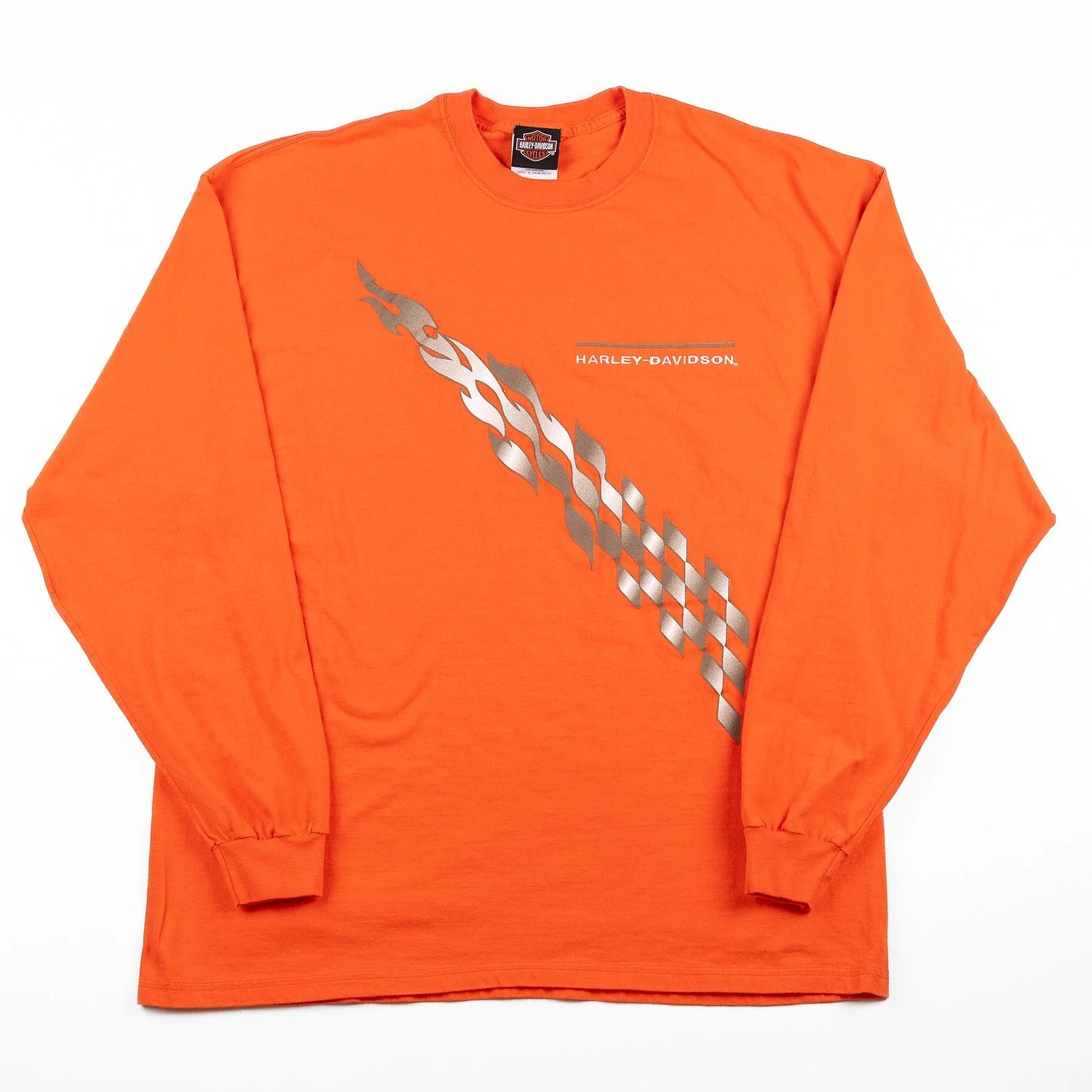 Harley-Davidson Long Sleeve T-Shirt &ndash; Men&rsquo;s XL
Orange pullover with embroidered logo | Classic motorcycle style

Perfect for Harley fans &amp; casual vintage streetwear.

📦 Ships from USA
✅ Pre-owned &amp; washed
🛒 Shop link in bio &nda