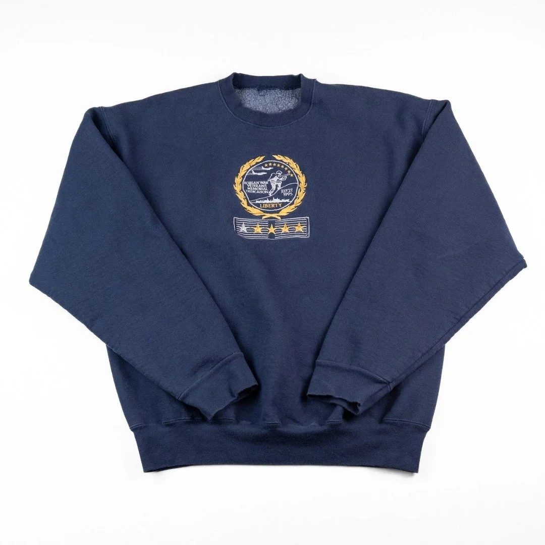 Vintage 1995 Korean War Veterans Memorial Dedication Navy Crewneck Sweatshirt Large

cleanthrifts.com