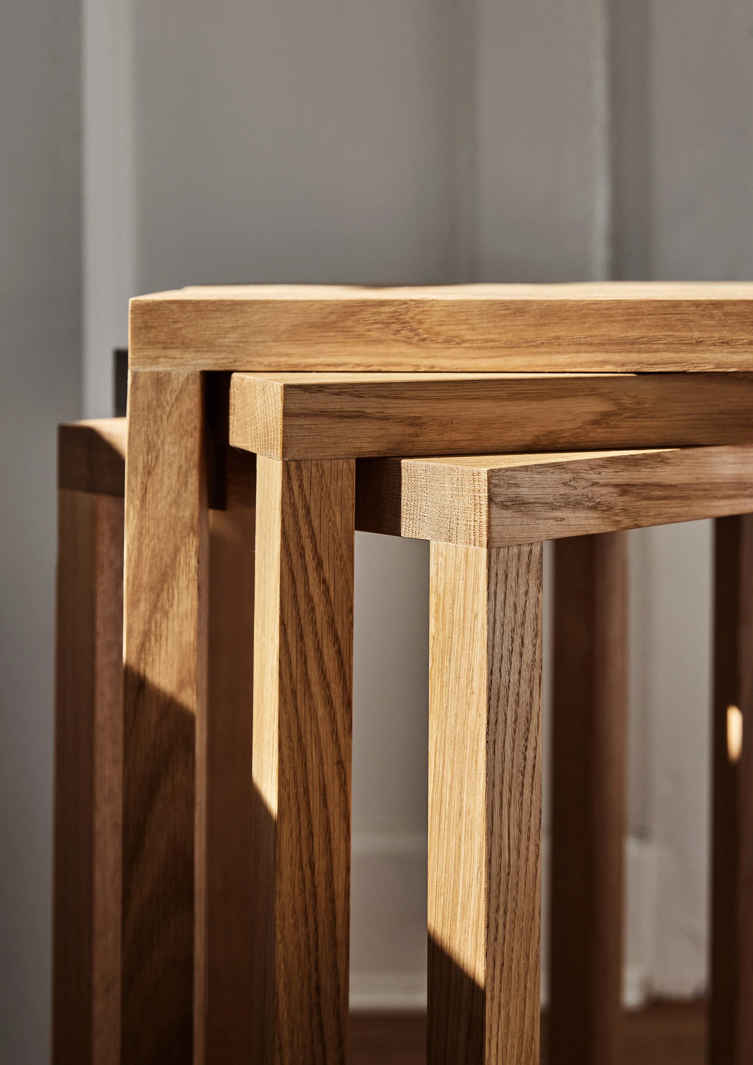 MOEBE_Peg-Collection_IC_Peg-Stool_Oak_High-Res_05.jpg