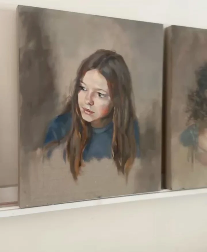 ~ ANNA~ 
50 x 60cm 
Oil on linen canvas

I delivered this portrait (and one of her sister coming next) last weekend. What an honour it always is to be trusted with creating such an invaluable and timeless piece of art. 

First slide is a video, secon