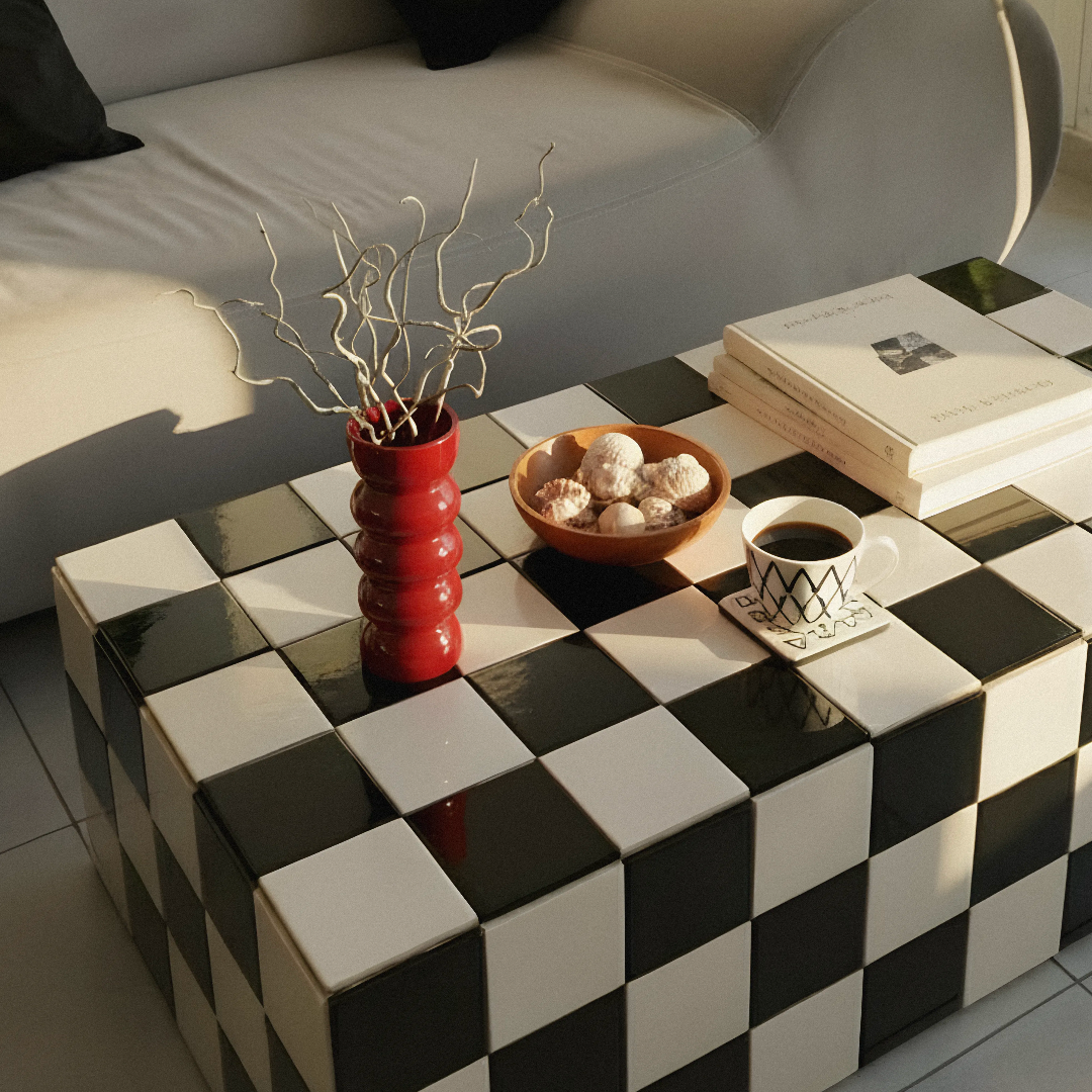 Bubble Vase - 264 AED