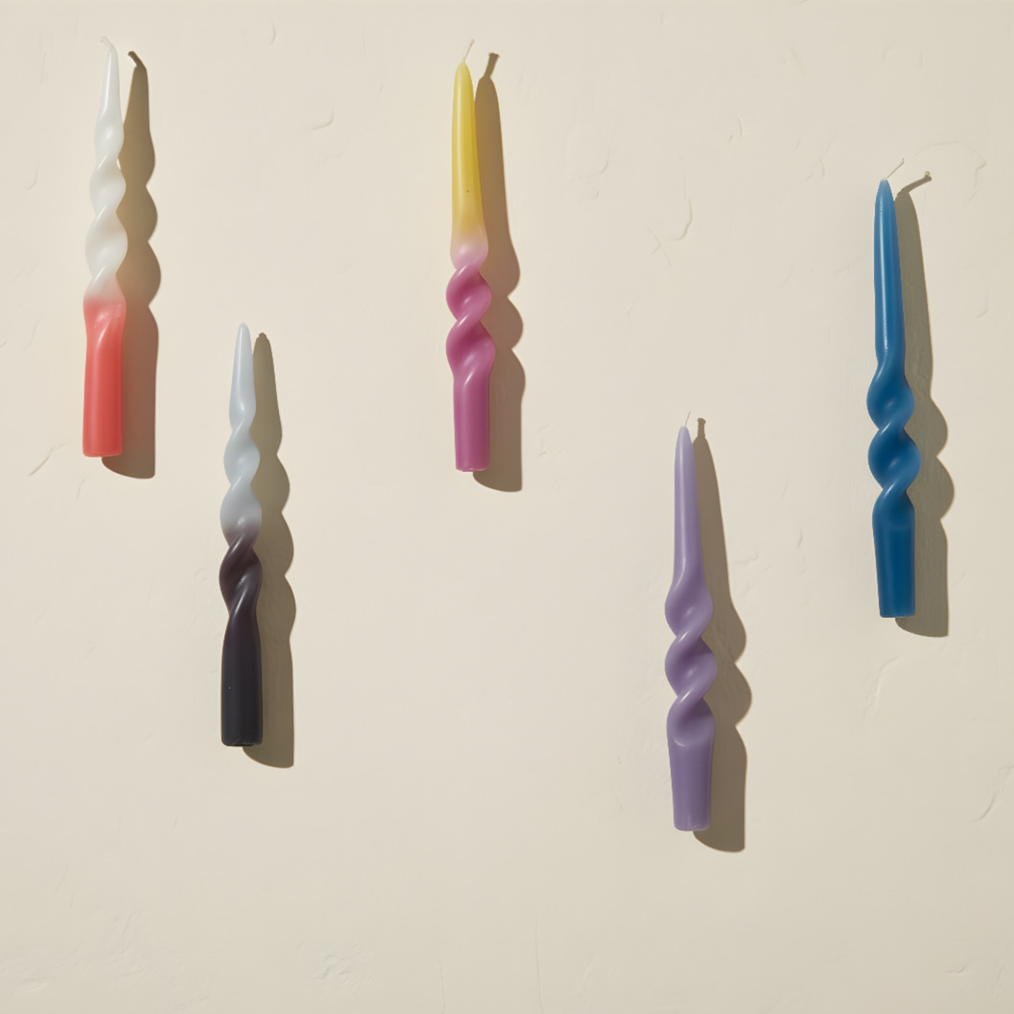 Twisted Candle - 115 AED