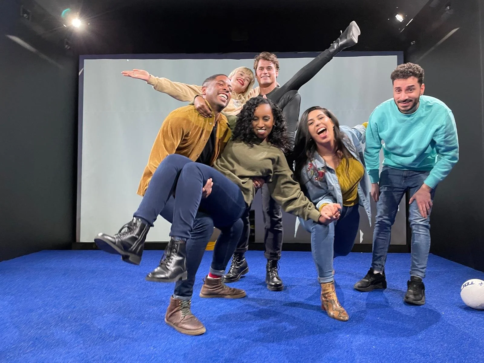 PHOTO-2025-11-29-20-00-59 2.jpg