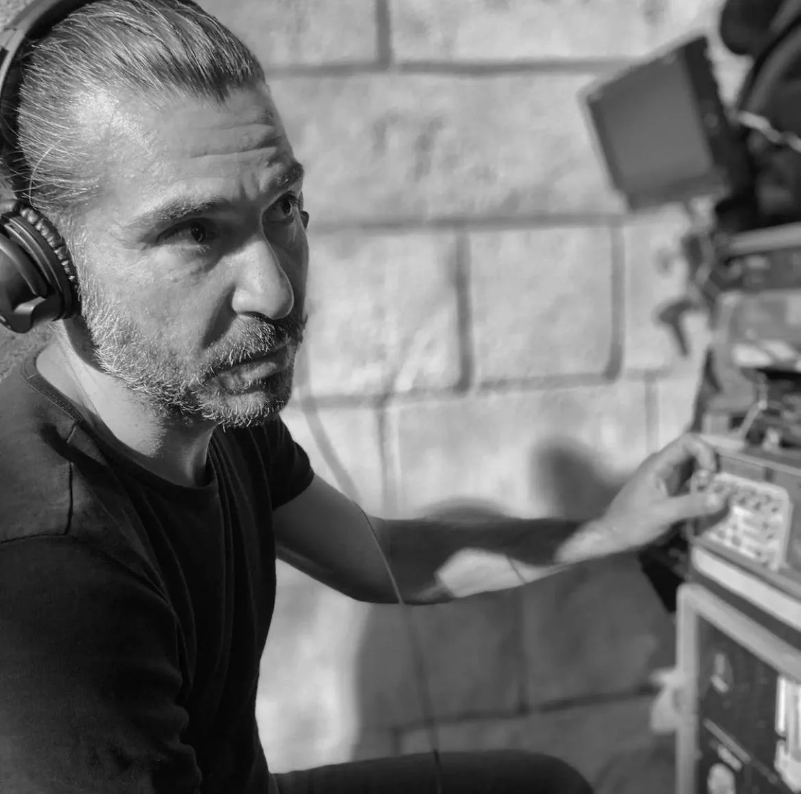 PHOTO-2025-11-29-20-01-01 11.jpg