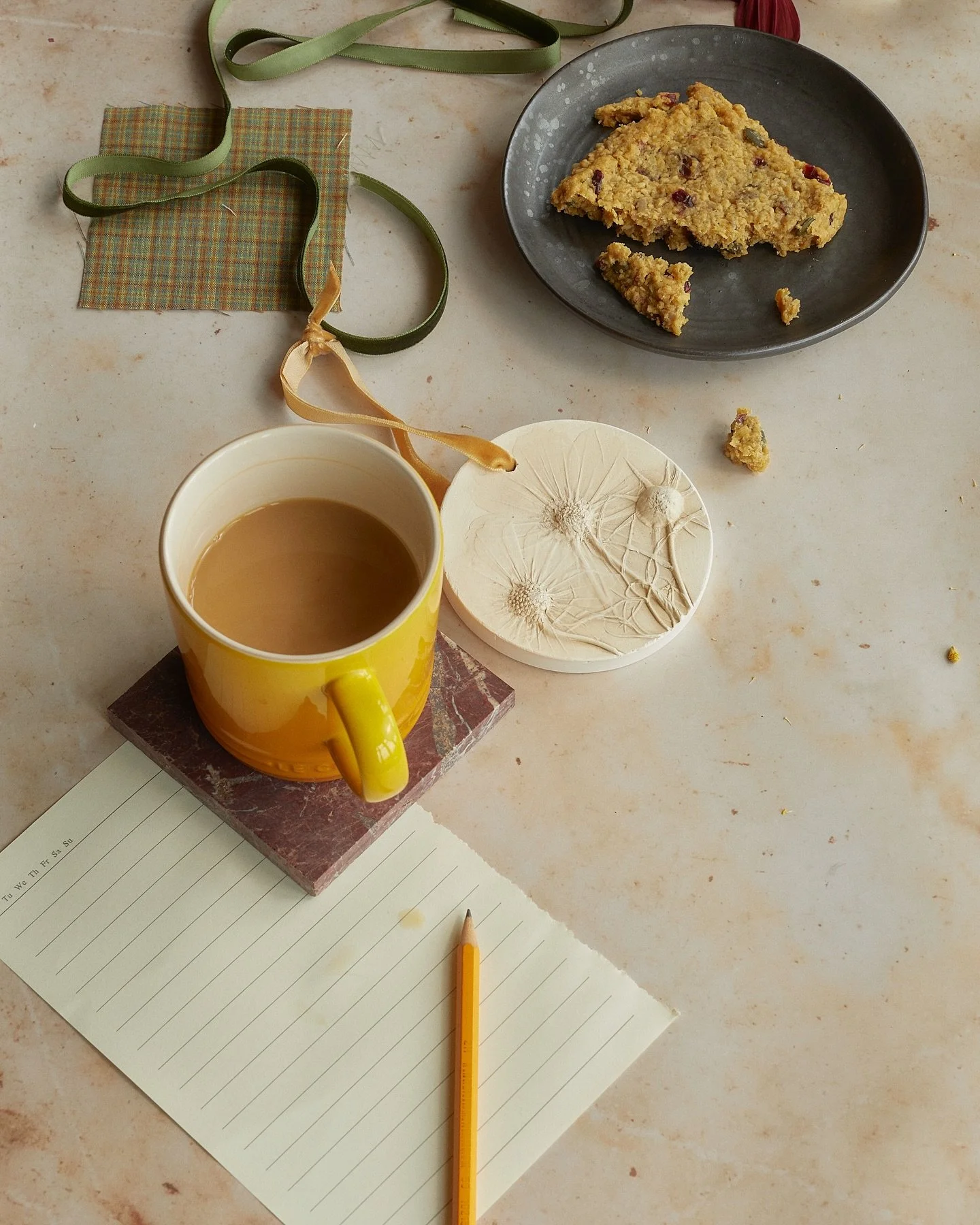 The Christmas rush is real! Squeezing in those moments of calm and planning for the year ahead 🙏🏼