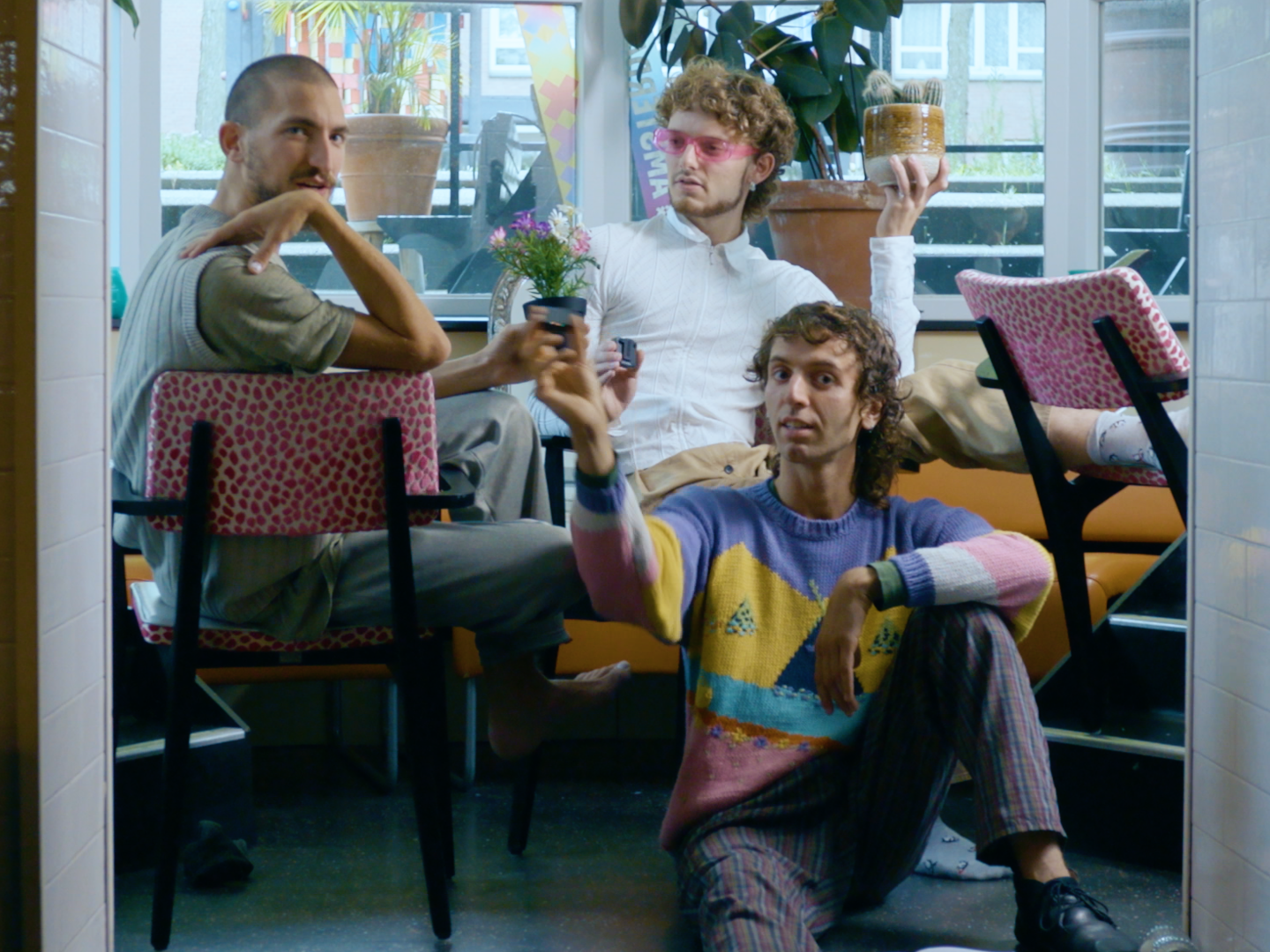 What is mixed signals.00_01_25_04.Still002.png