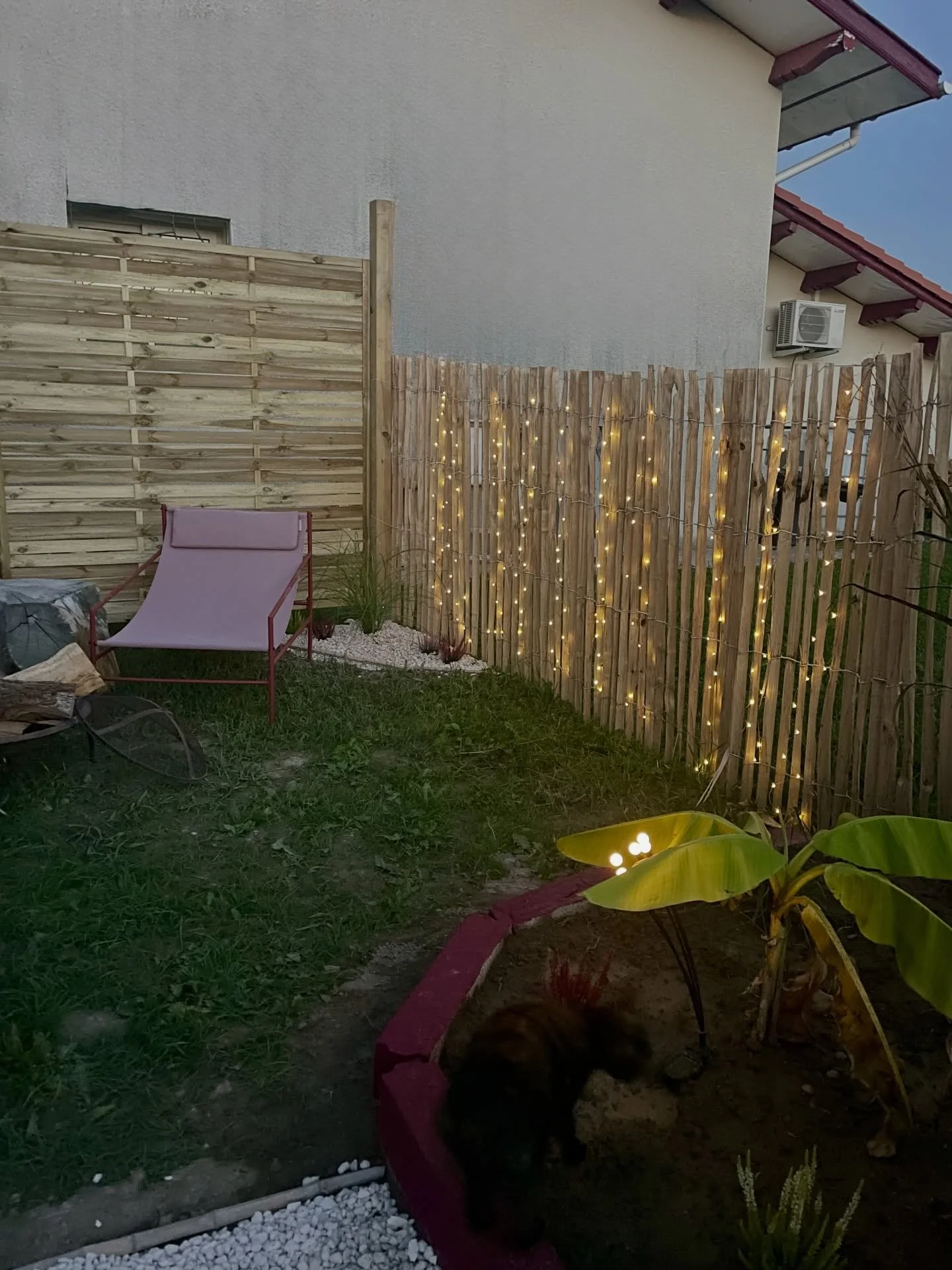 🌿 Maison Akaza &ndash; Cocon nature avec jardin privatif

Offrez-vous une parenth&egrave;se de calme dans ce studio tout &eacute;quip&eacute;, nich&eacute; en pleine campagne landaise.

Profitez d&rsquo;un jardin priv&eacute;, id&eacute;al pour vos 