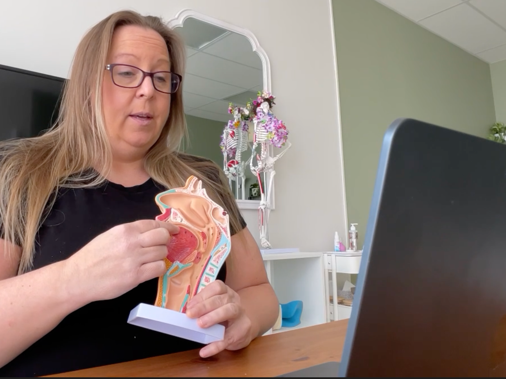 image of Melissa providing virtual therapy services