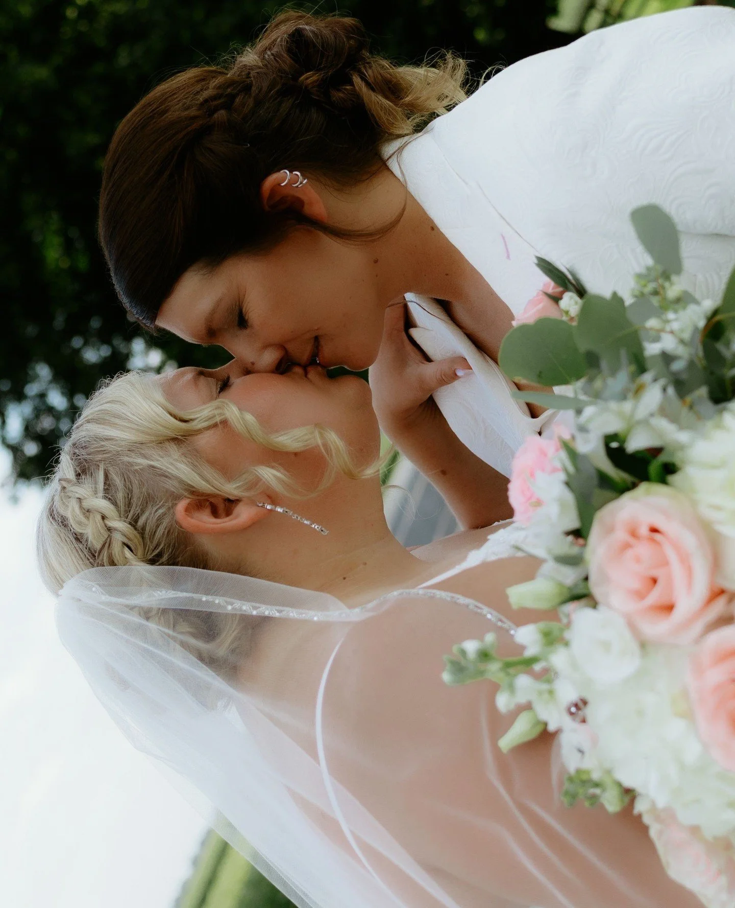 Brittney &amp; Lauren&hellip; two souls who love loud, laugh hard, and make every room feel softer just by being in it. 🤍✨⁠
⁠
August at @whitestoneeventsvenue was pure magic with them &mdash; the kind of day that reminds me why I do what I do.⁠
⁠
He