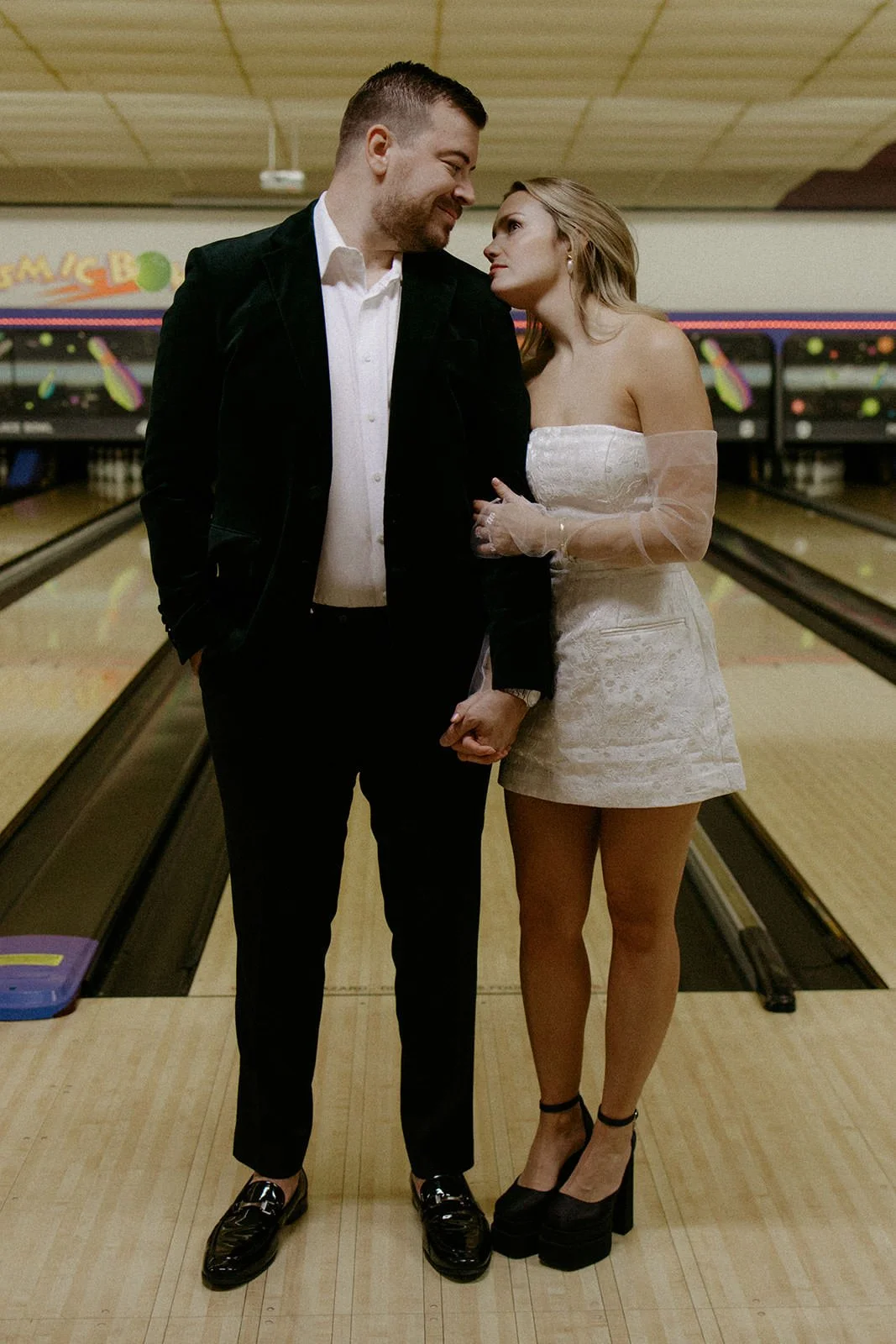 mchenry-county-engagement-photographer-palace-bowl-nicole-kilday-31.jpg
