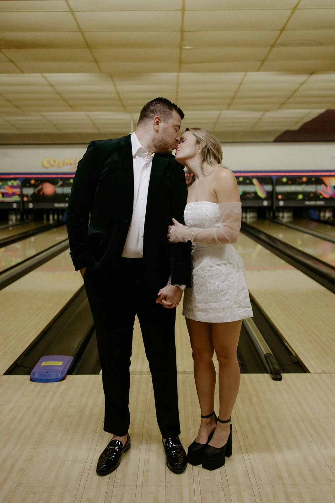 mchenry-county-engagement-photographer-palace-bowl-nicole-kilday-32.jpg