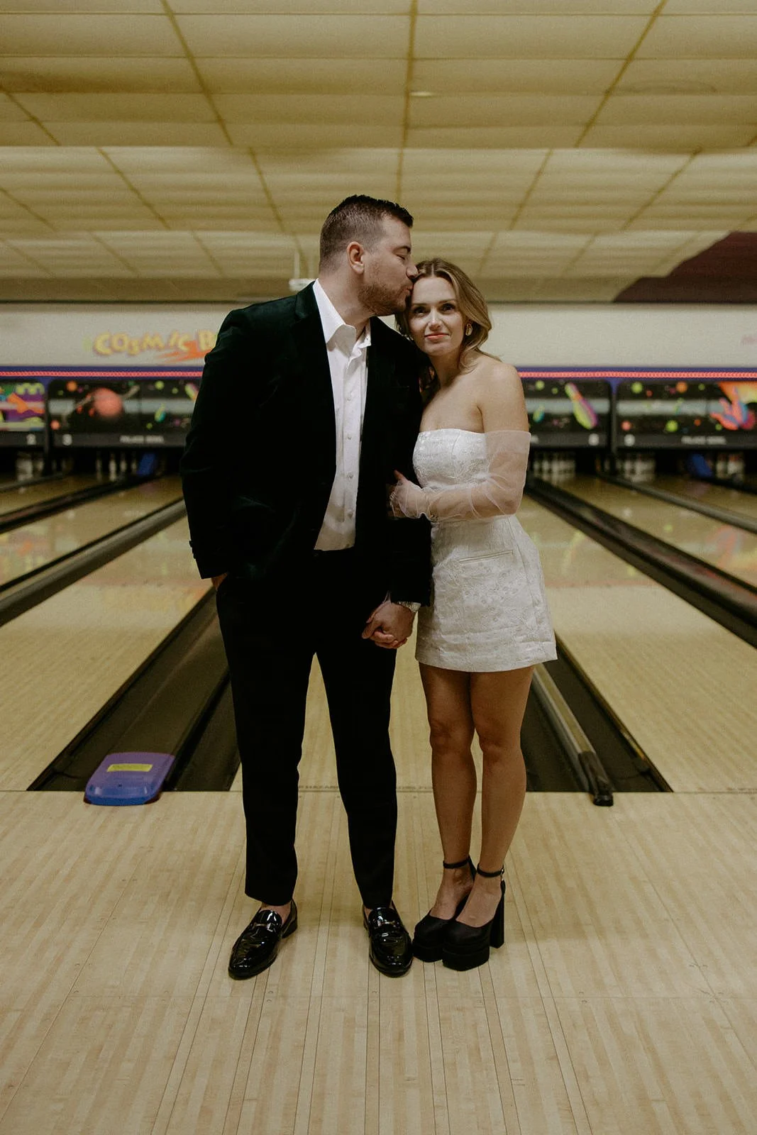 mchenry-county-engagement-photographer-palace-bowl-nicole-kilday-33.jpg