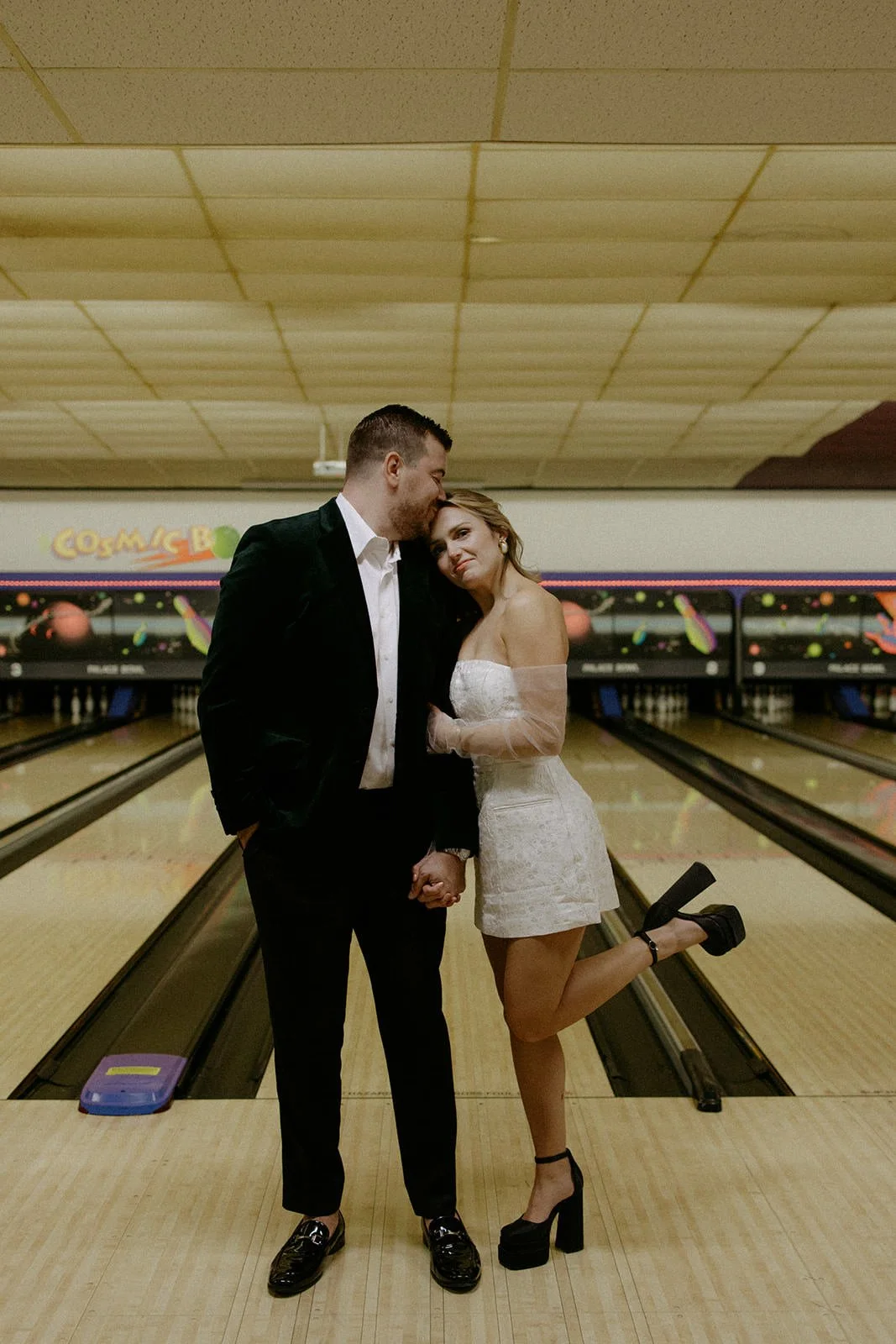 mchenry-county-engagement-photographer-palace-bowl-nicole-kilday-34.jpg