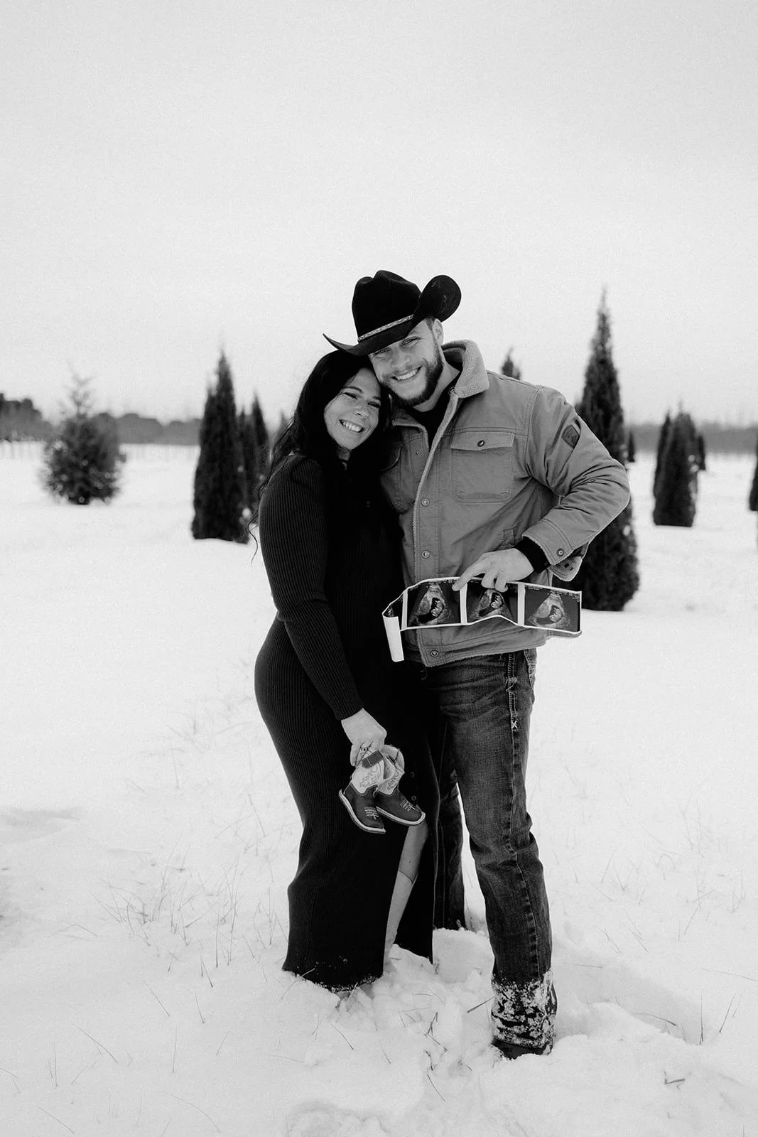 12.6.2025 - Grace & Jake Baby Announcement-8.jpg