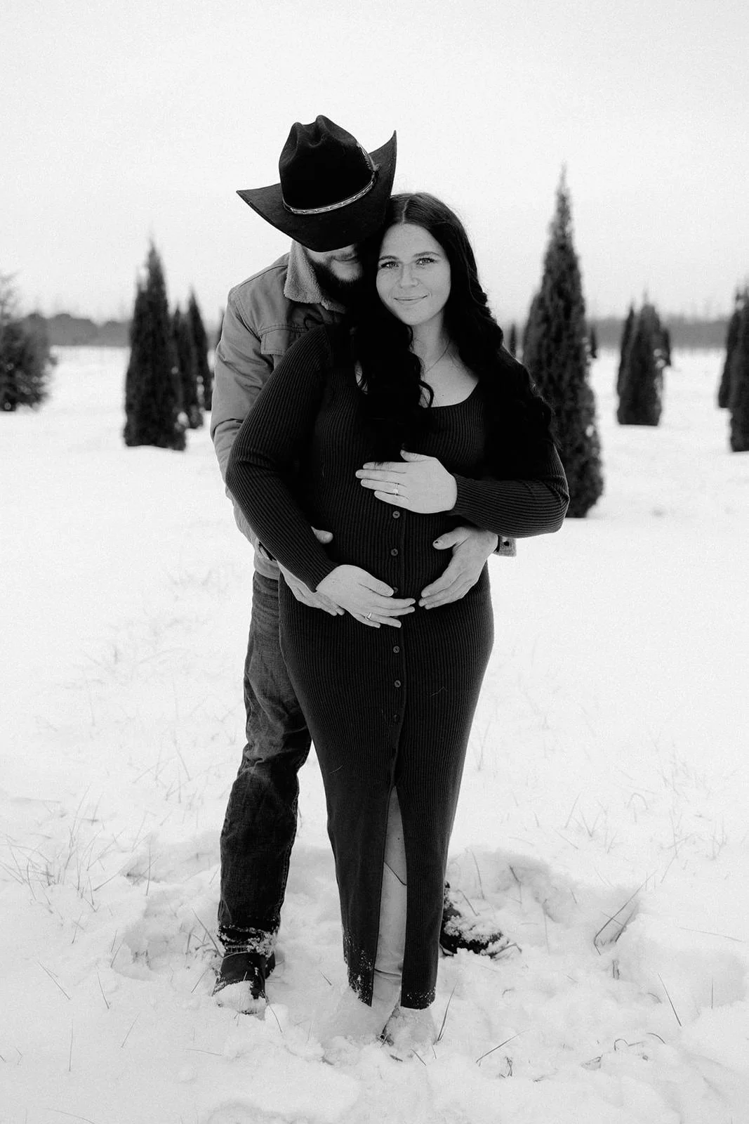 12.6.2025 - Grace & Jake Baby Announcement-50.jpg