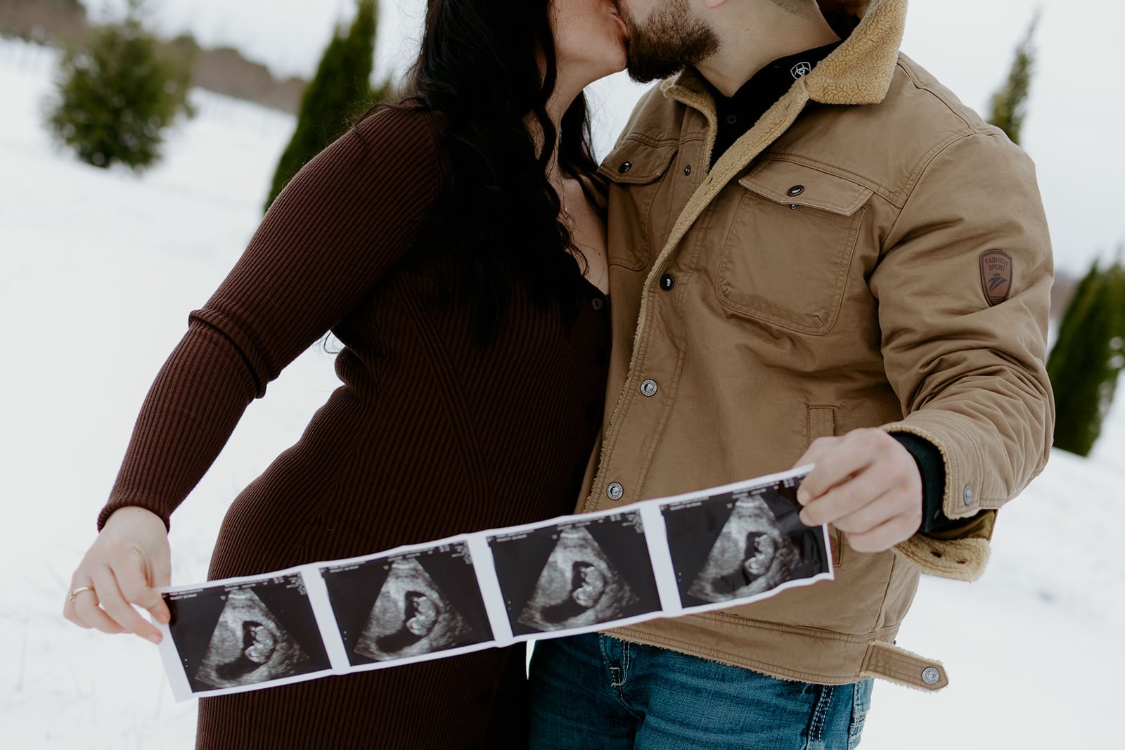 12.6.2025 - Grace & Jake Baby Announcement-41.jpg