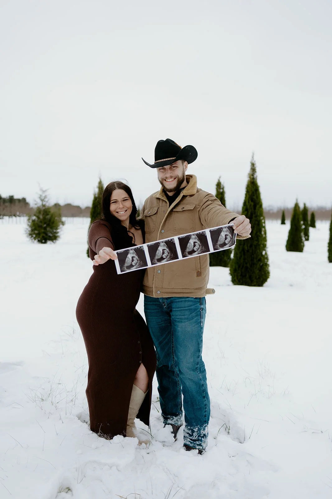 12.6.2025 - Grace & Jake Baby Announcement-29.jpg