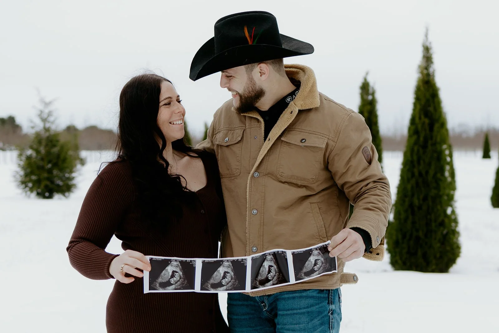 12.6.2025 - Grace & Jake Baby Announcement-27.jpg