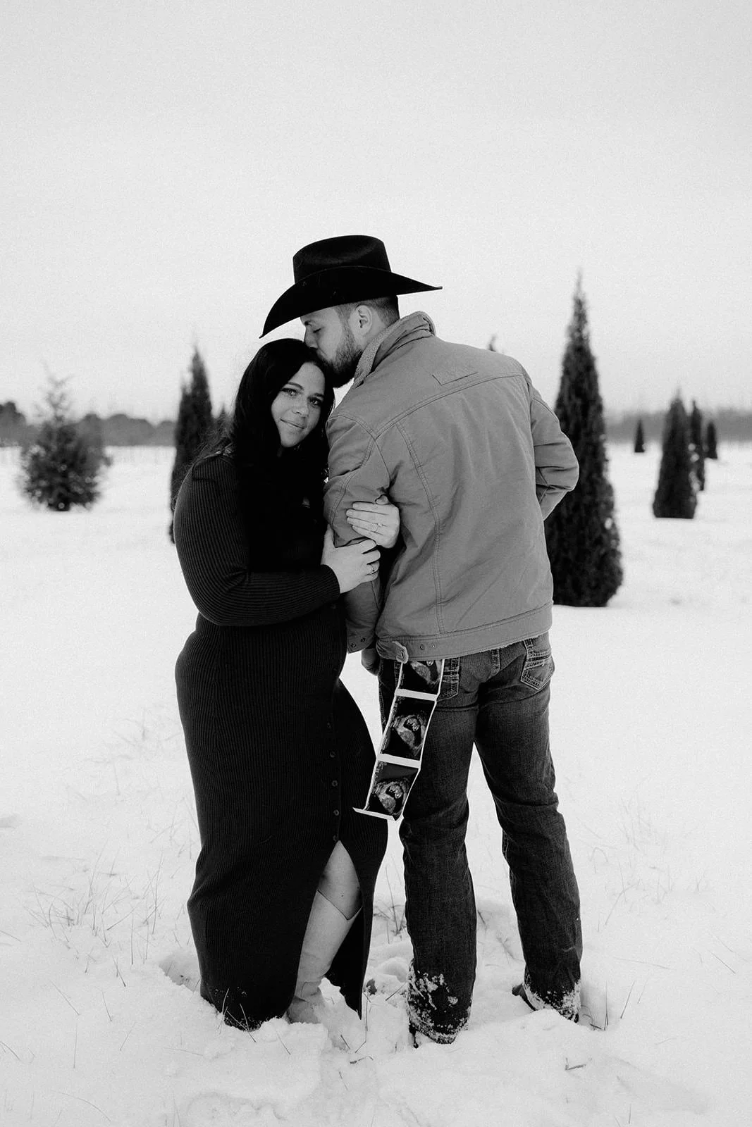 12.6.2025 - Grace & Jake Baby Announcement-10.jpg