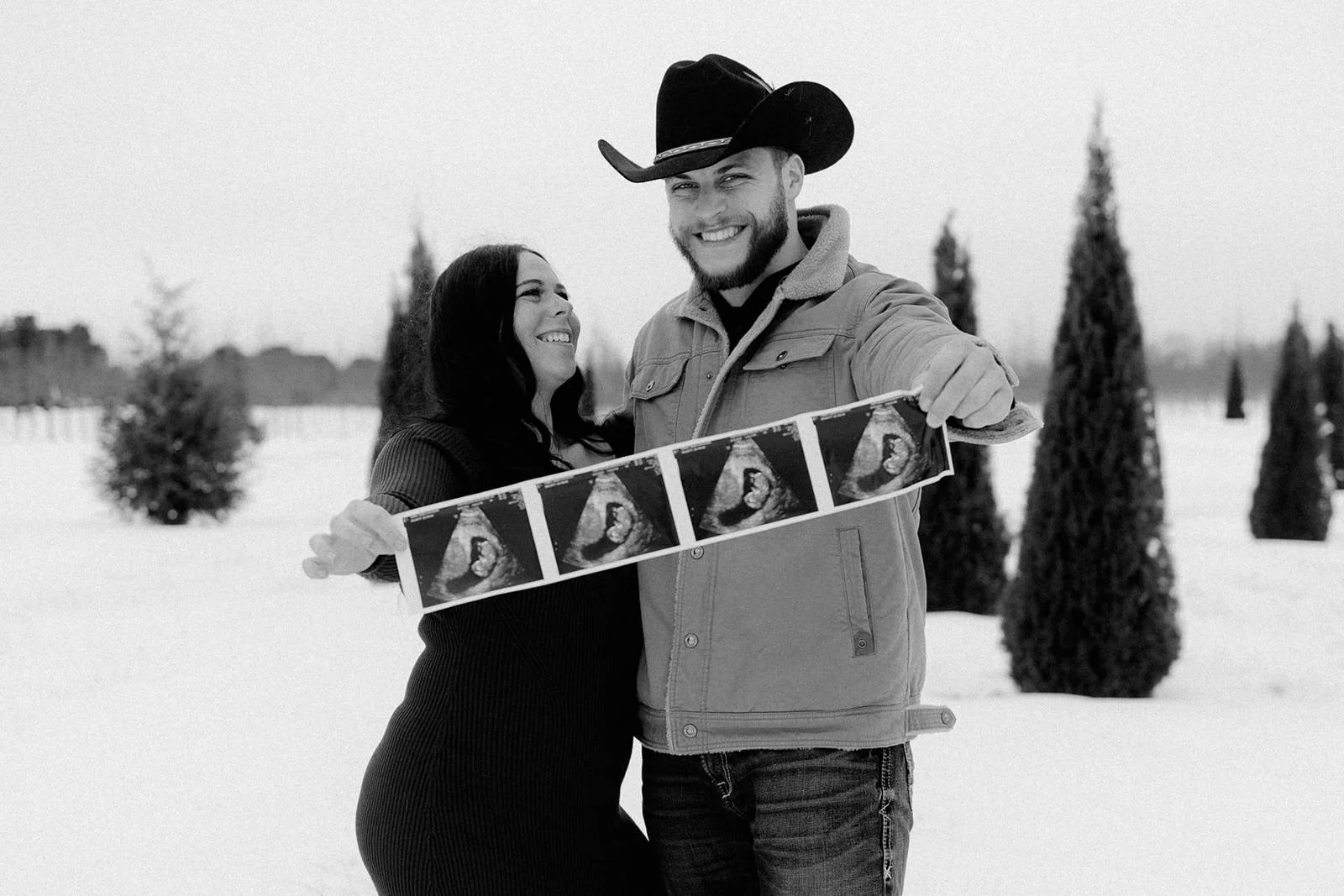 12.6.2025 - Grace & Jake Baby Announcement-32.jpg